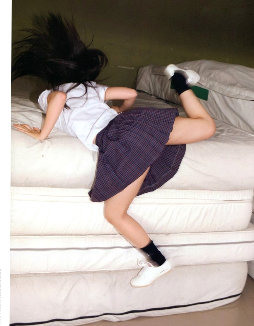 Gallery - PB写真集_小池里奈 《サブリナ》 清纯萝莉泳装写真，清新居家与泳池清凉少女，治愈系元气美少女图集[81P]清纯泳池治愈系萝莉日本 小池里奈女神私房照_秀色女神 - image 11