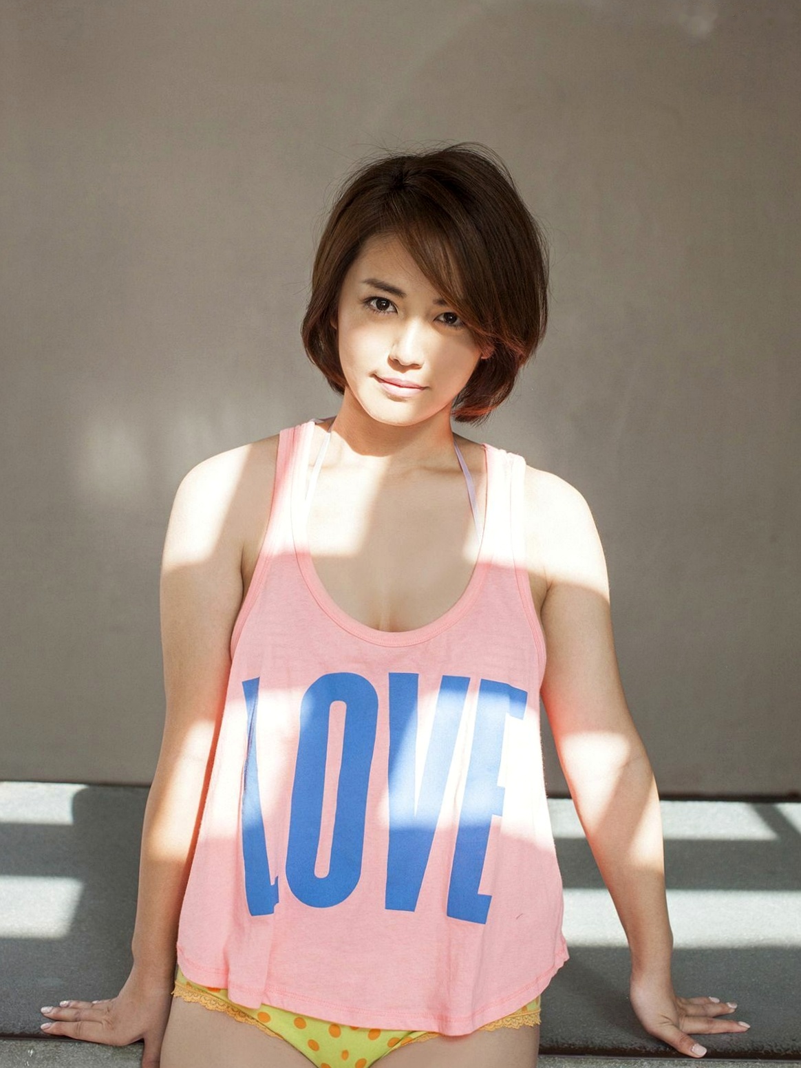 Gallery - 矶山沙也加Sabra写真集《ISO-LADY》精选：清纯短发女神，居家内衣诱惑实拍图集性感女神内衣私房照日本 矶山沙也加女神私房照_秀色女神 - image 74