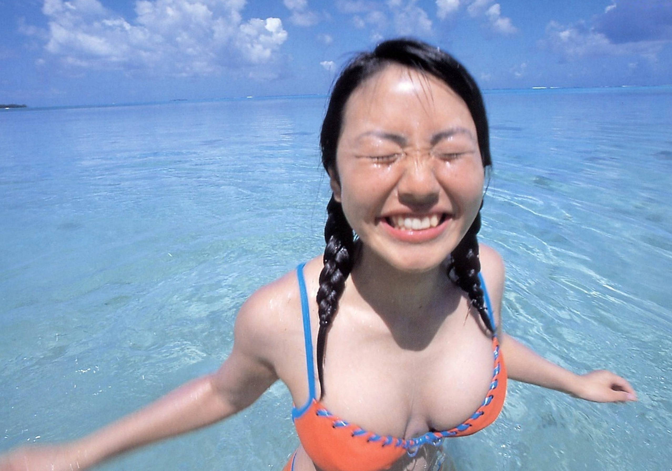 Gallery - PB写真集_磯山さやか(矶山沙也加) 《Pre Pri‐17》首本写真集，泳池湿身与户外清新装扮，经典童颜巨乳诱惑 [101P]日本比基尼童颜巨乳湿身清新 矶山沙也加女神私房照_秀色女神 - image 33