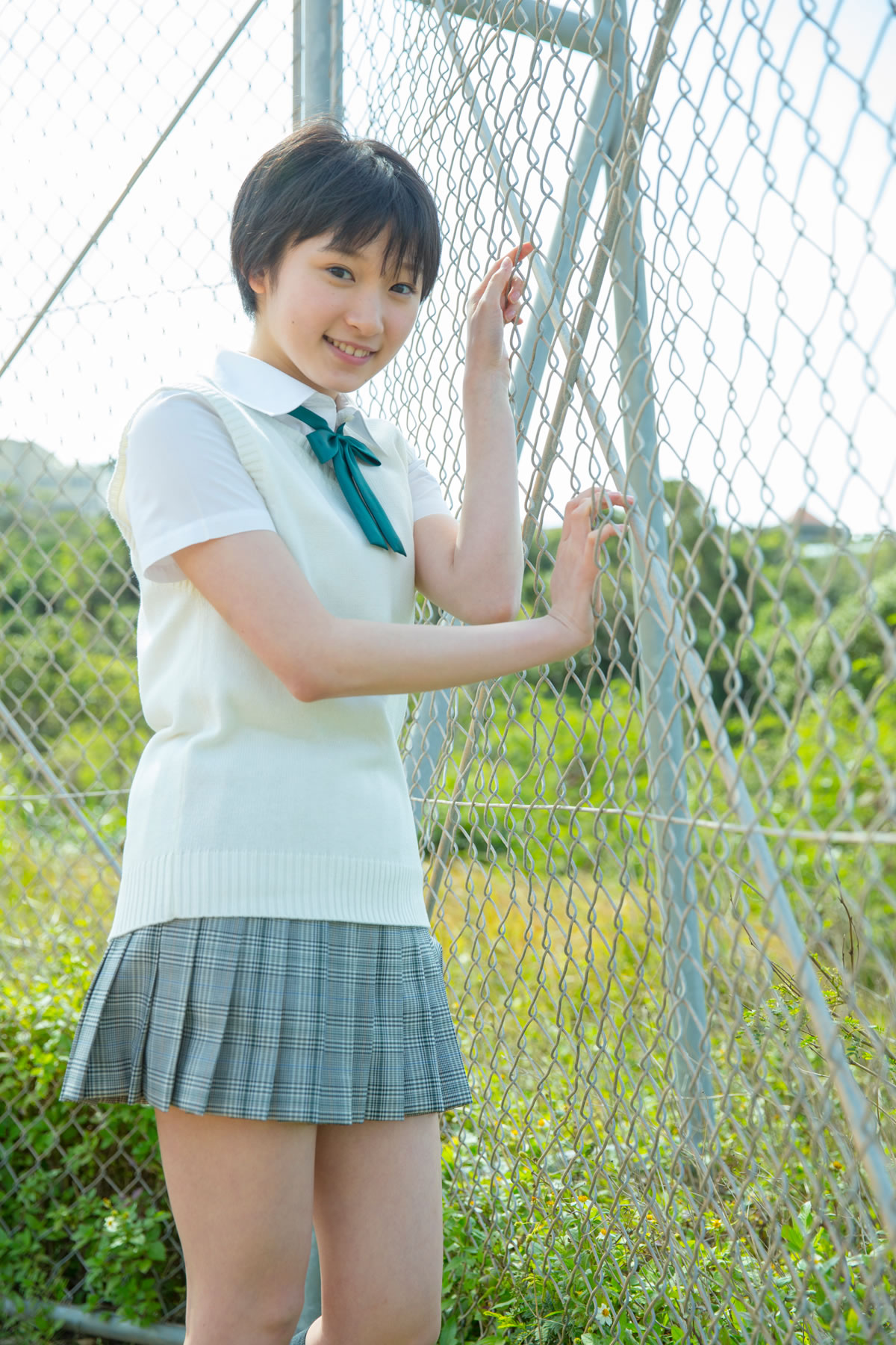 宫本佳林 [Hello! Project Digital Books]高清写真图2015.10 Vol.135