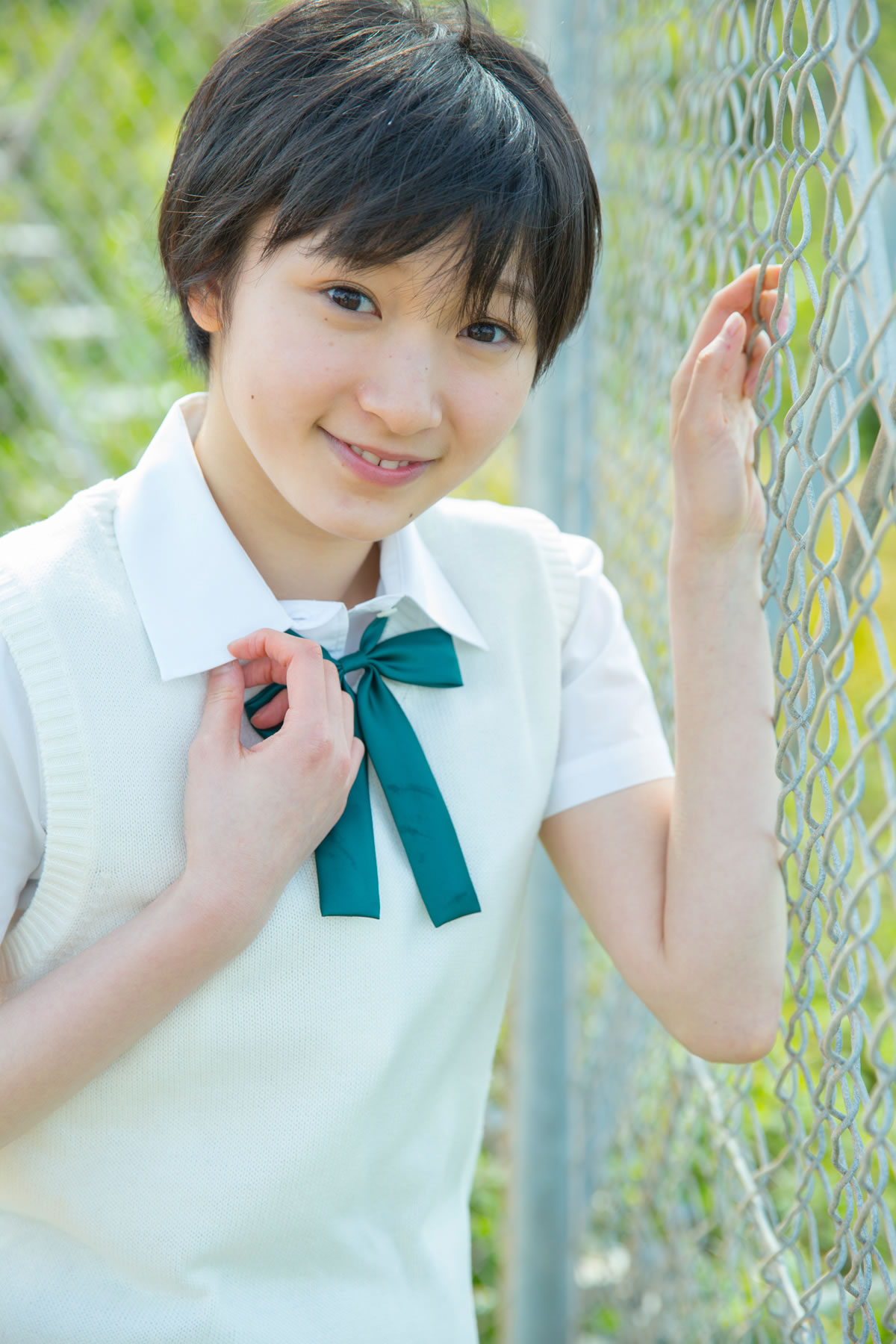 宫本佳林 [Hello! Project Digital Books]高清写真图2015.10 Vol.135