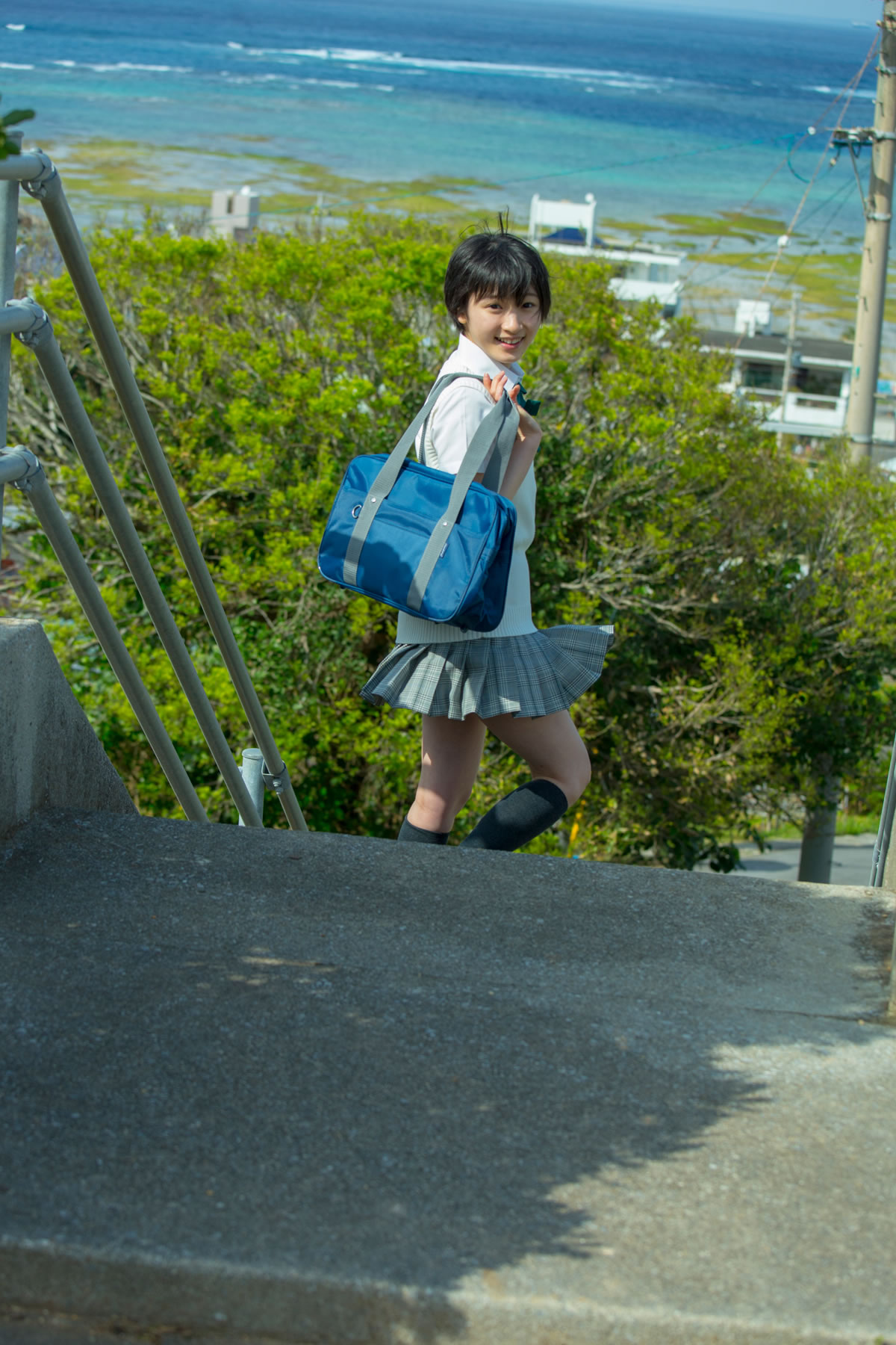 宫本佳林 [Hello! Project Digital Books]高清写真图2015.10 Vol.135