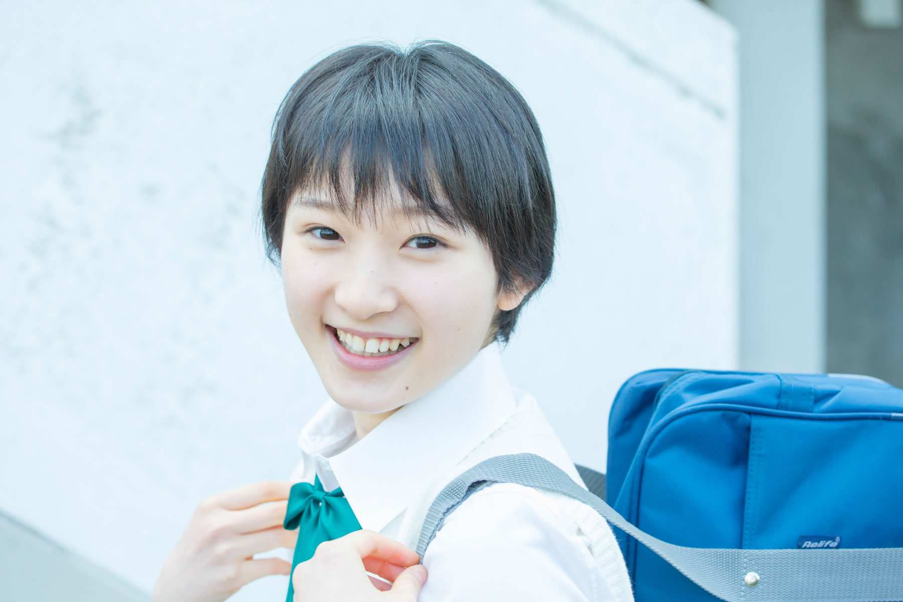 宫本佳林 [Hello! Project Digital Books]高清写真图2015.10 Vol.135