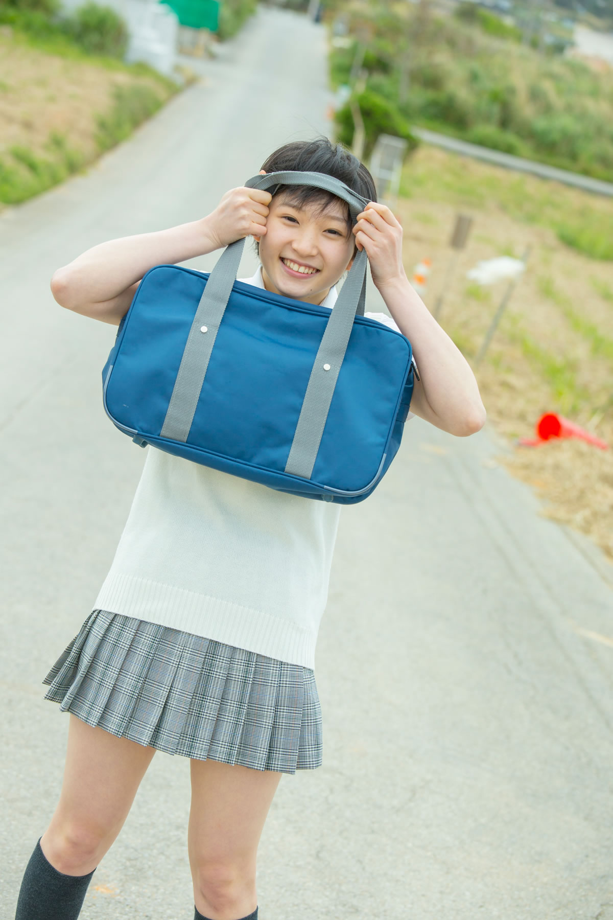 宫本佳林 [Hello! Project Digital Books]高清写真图2015.10 Vol.135