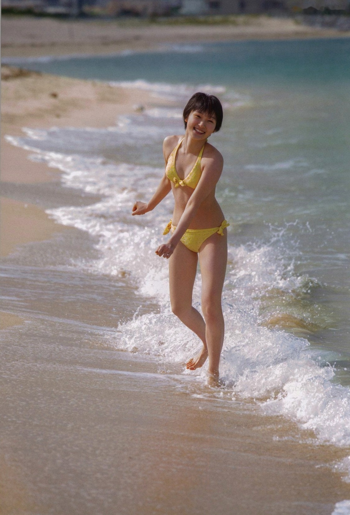Gallery - 宮本佳林《Karin sixteen》写真集，清纯校服与清新居家风格，记录十六岁少女灵动之美日本清纯治愈系校服萝莉 宫本佳林女神私房照_秀色女神 - image 13