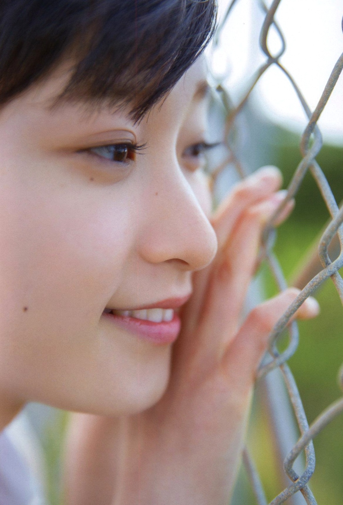 Gallery - 宮本佳林《Karin sixteen》写真集，清纯校服与清新居家风格，记录十六岁少女灵动之美日本清纯治愈系校服萝莉 宫本佳林女神私房照_秀色女神 - image 82