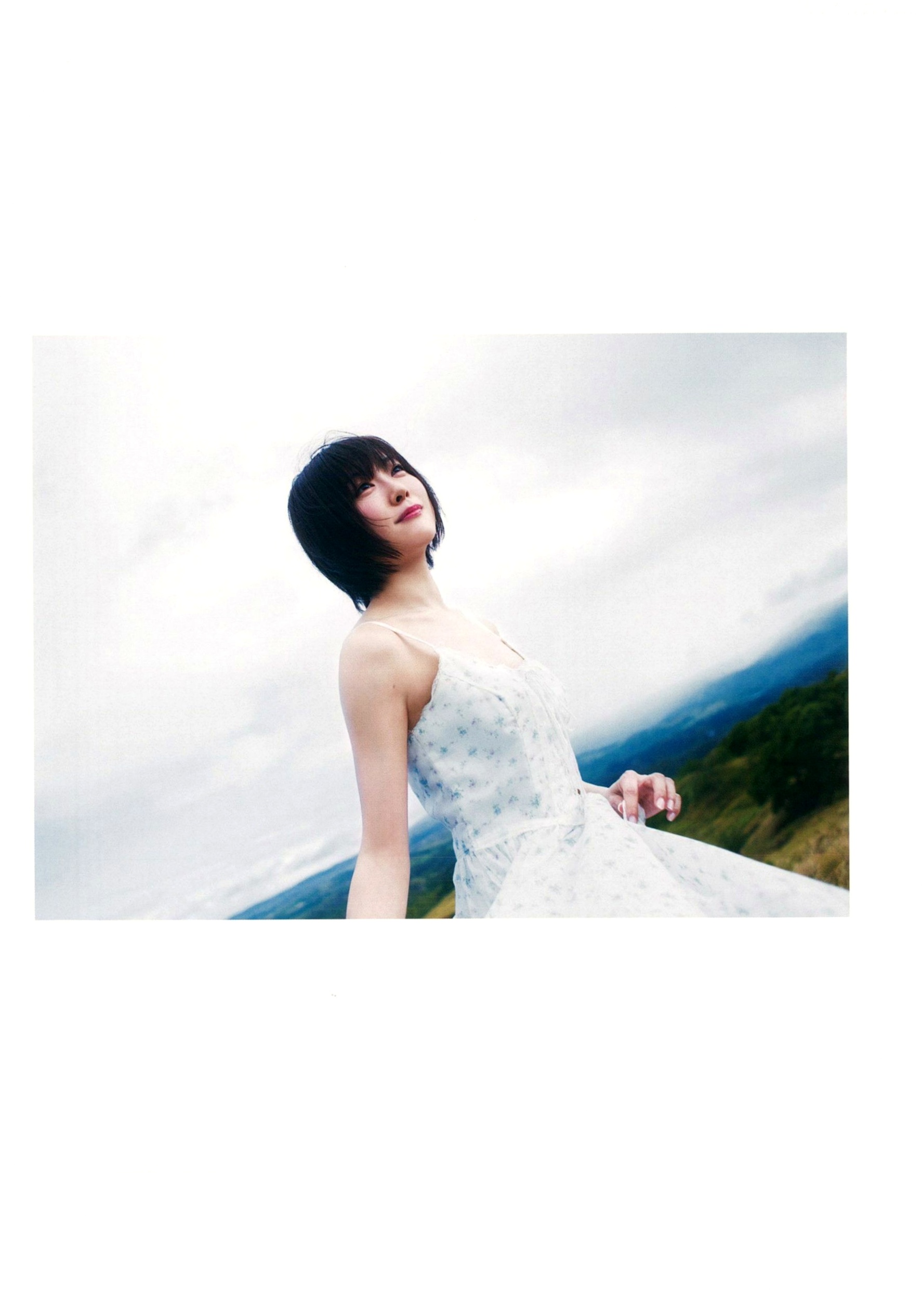 Gallery - 渡辺美優紀唯美写真集《MW》高清大图，私房内衣与海边清凉灵动，治愈系女神展现纯欲诱惑之美清纯治愈系日本性感私房照 渡边美优纪女神私房照_秀色女神 - image 6