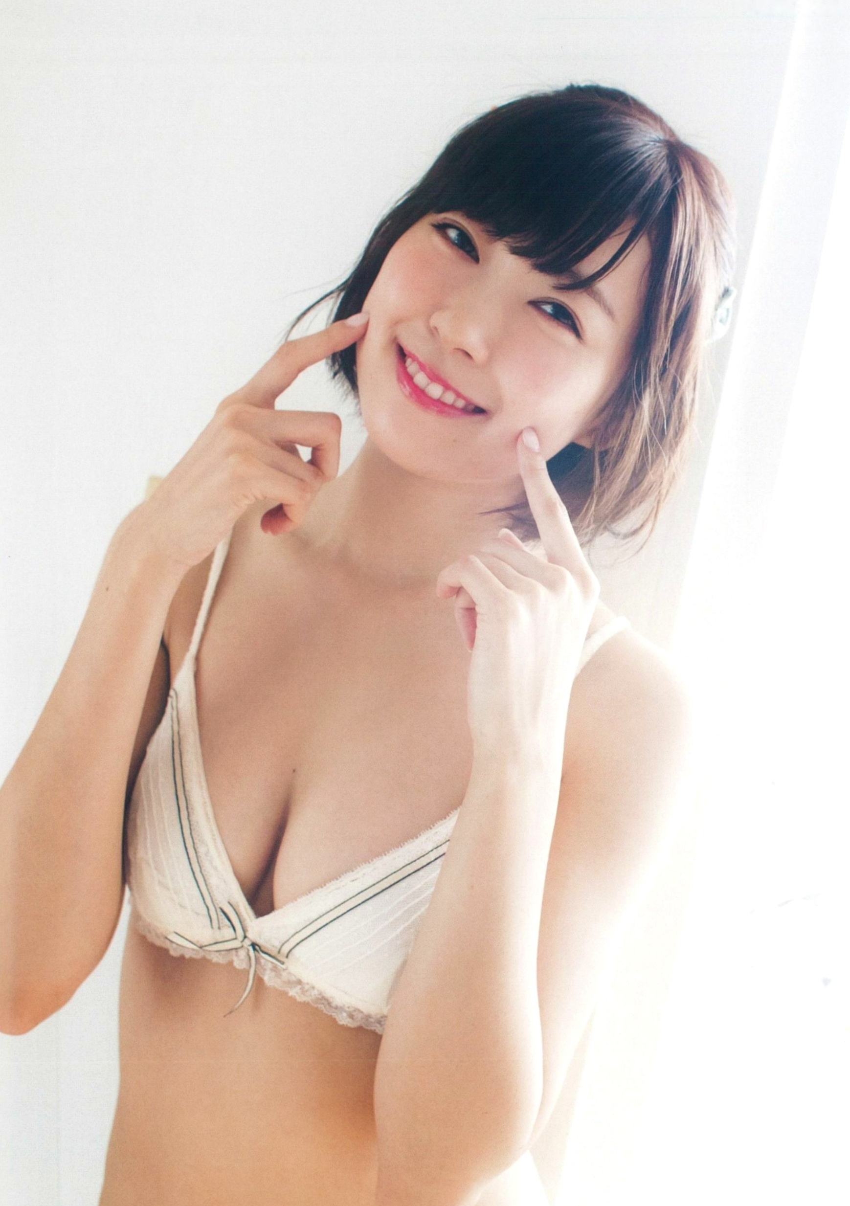 Gallery - 渡辺美優紀唯美写真集《MW》高清大图，私房内衣与海边清凉灵动，治愈系女神展现纯欲诱惑之美清纯治愈系日本性感私房照 渡边美优纪女神私房照_秀色女神 - image 49