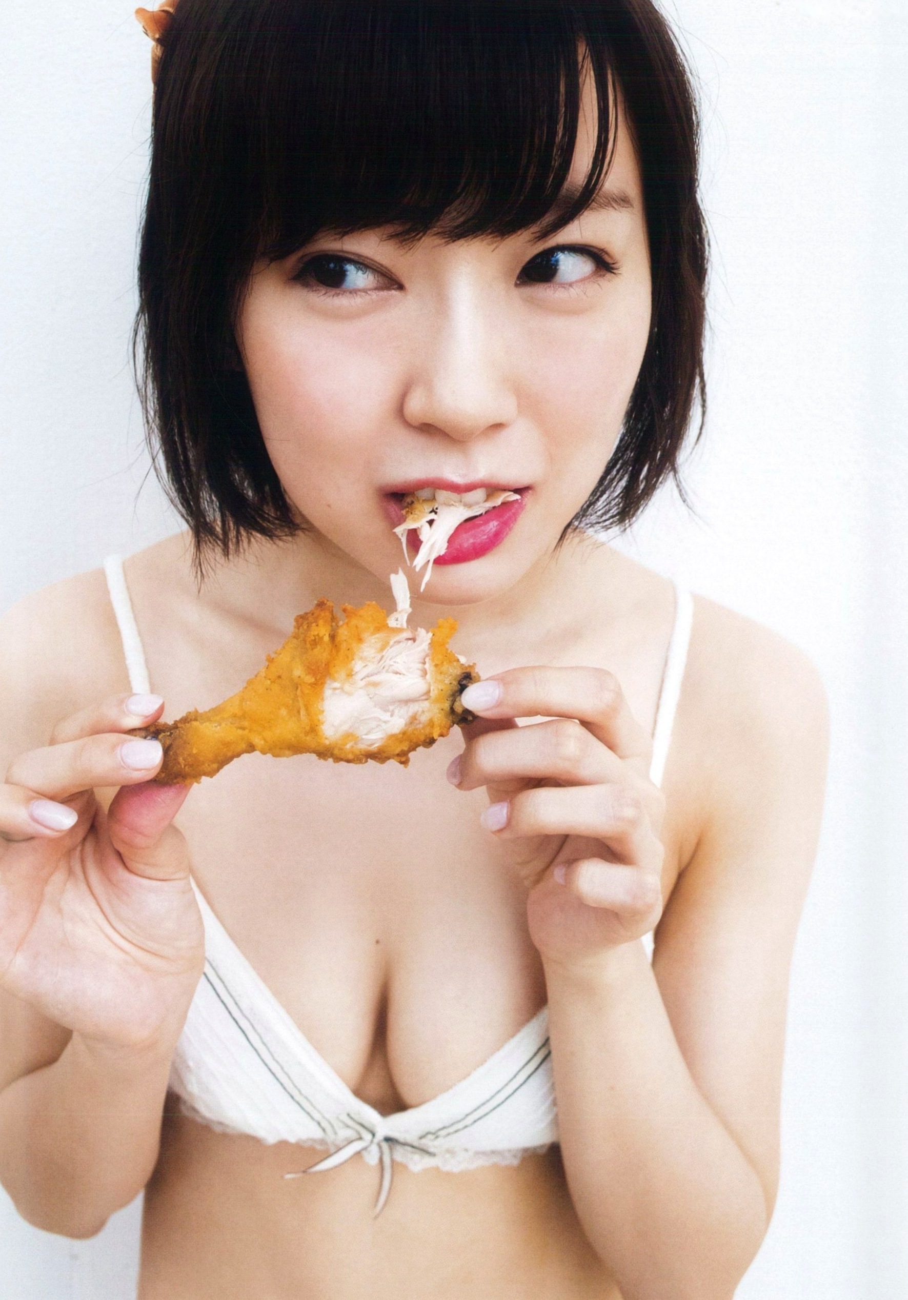 Gallery - 渡辺美優紀唯美写真集《MW》高清大图，私房内衣与海边清凉灵动，治愈系女神展现纯欲诱惑之美清纯治愈系日本性感私房照 渡边美优纪女神私房照_秀色女神 - image 53