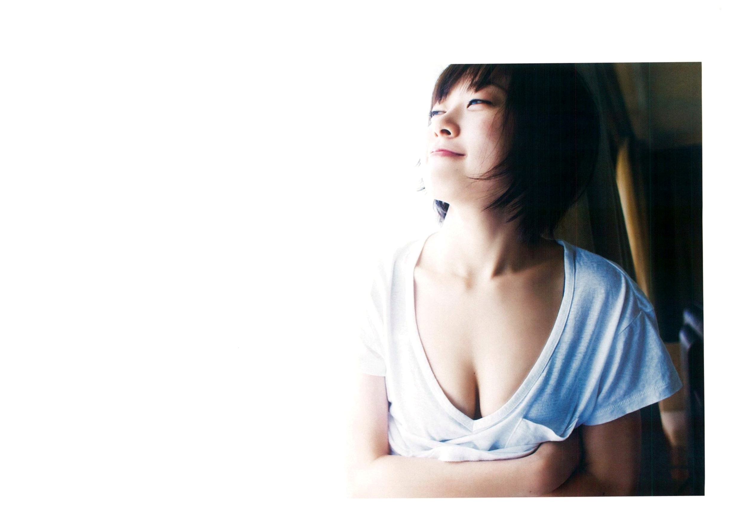 Gallery - 渡辺美優紀唯美写真集《MW》高清大图，私房内衣与海边清凉灵动，治愈系女神展现纯欲诱惑之美清纯治愈系日本性感私房照 渡边美优纪女神私房照_秀色女神 - image 97