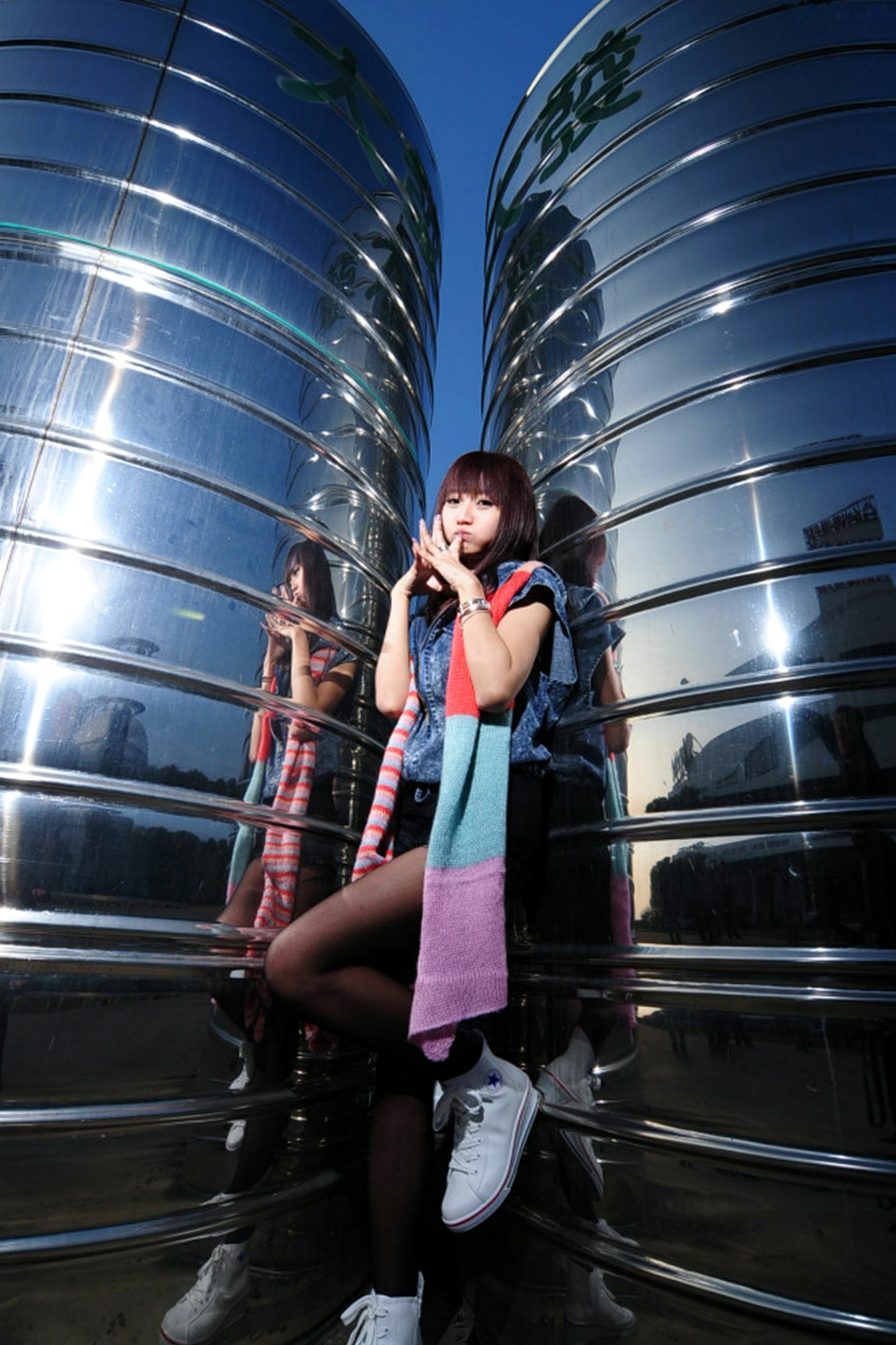 Gallery - 台湾正妹希希清新街拍写真，户外黑丝长腿唯美俏皮装扮台湾街拍清纯治愈系美腿 尤物女皇女神私房照_秀色女神 - image 25