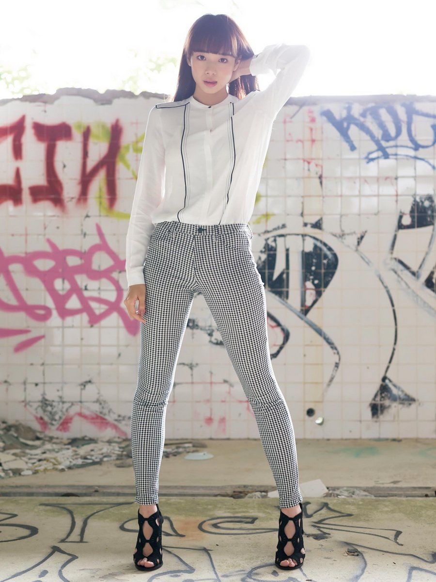 岡田紗佳- 2017年週プレNEWS写真