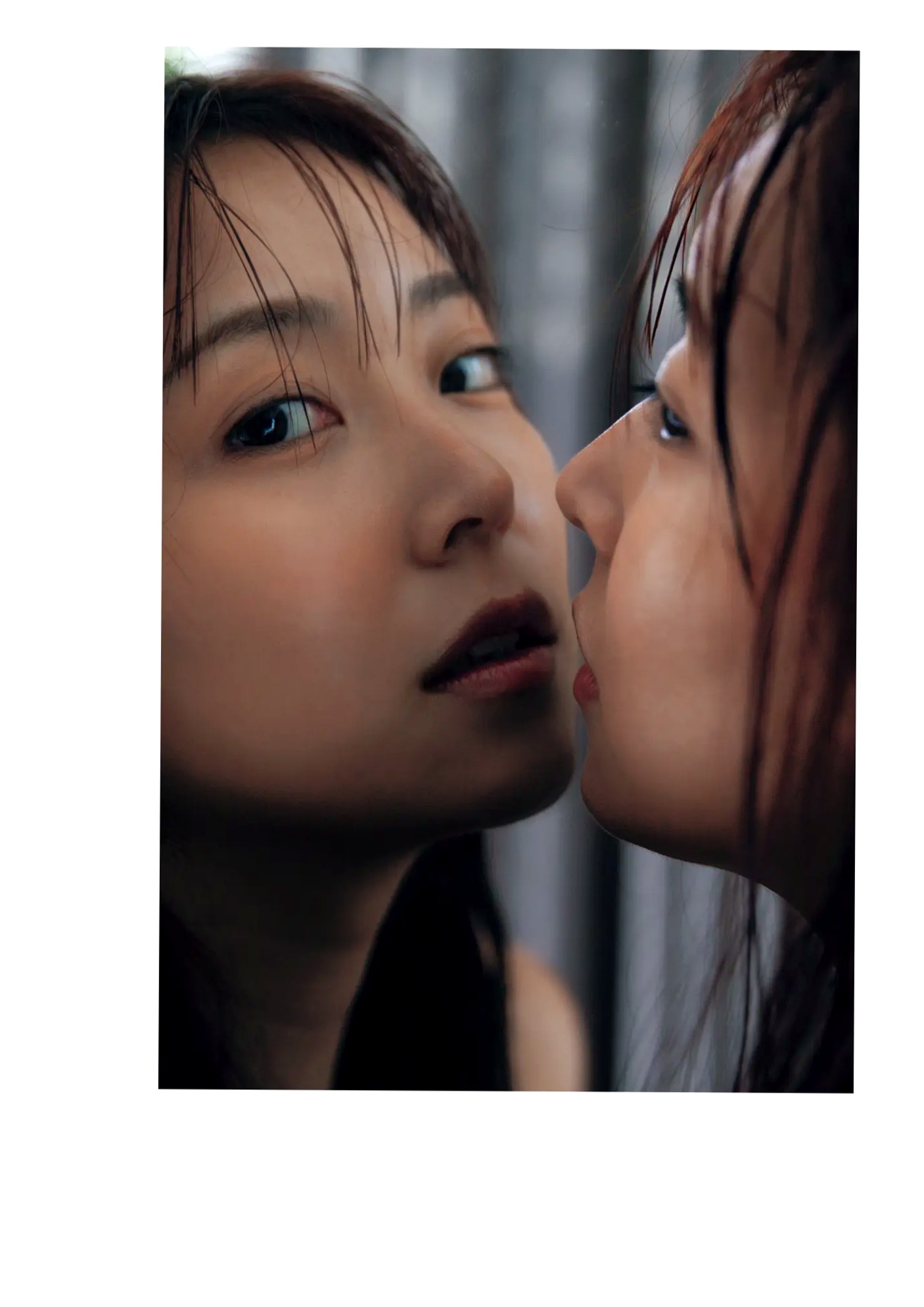 白間美瑠 - MERCI 户外泳池湿身黑色比基尼性感写真