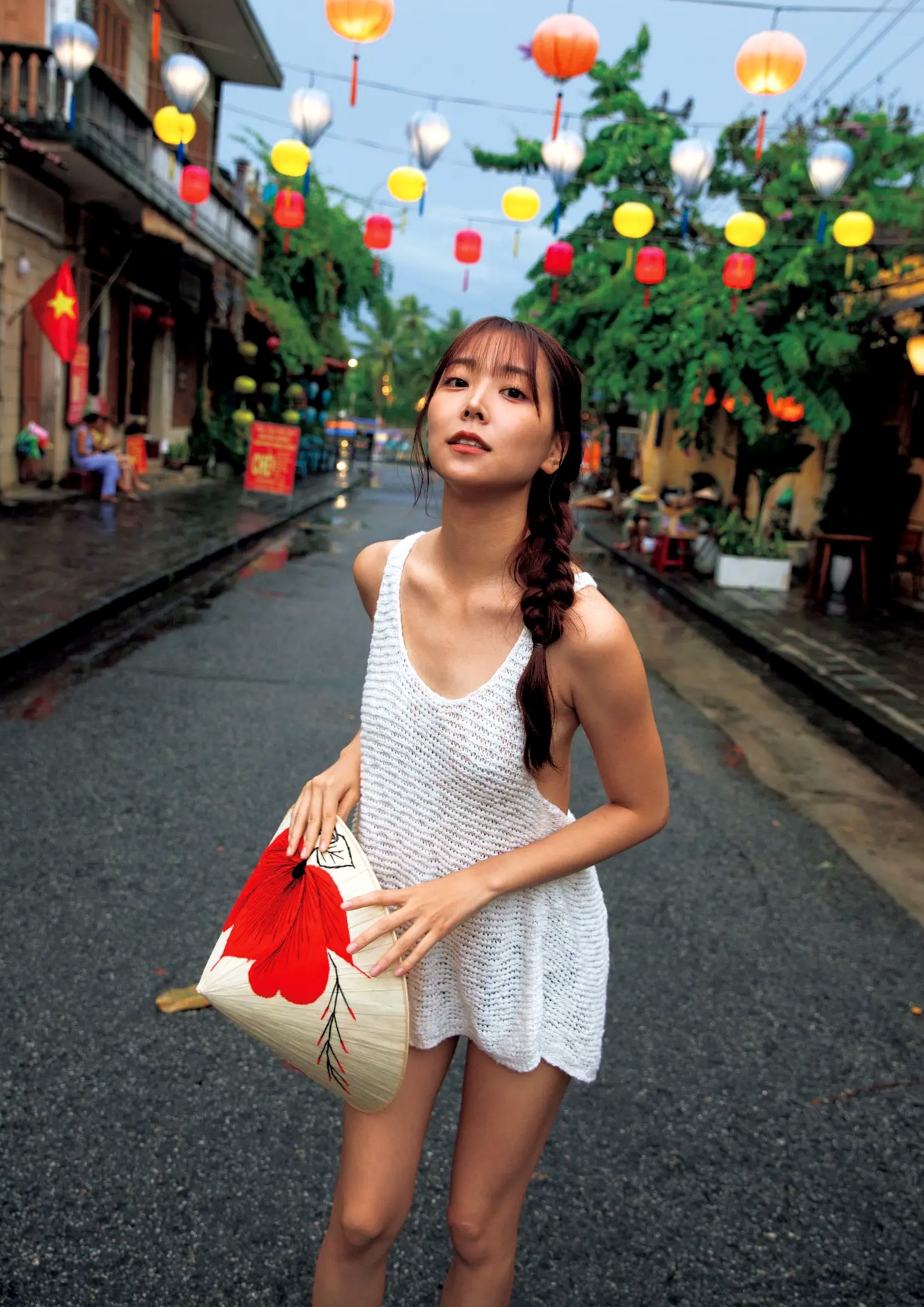 白間美瑠 - MERCI 户外泳池湿身黑色比基尼性感写真