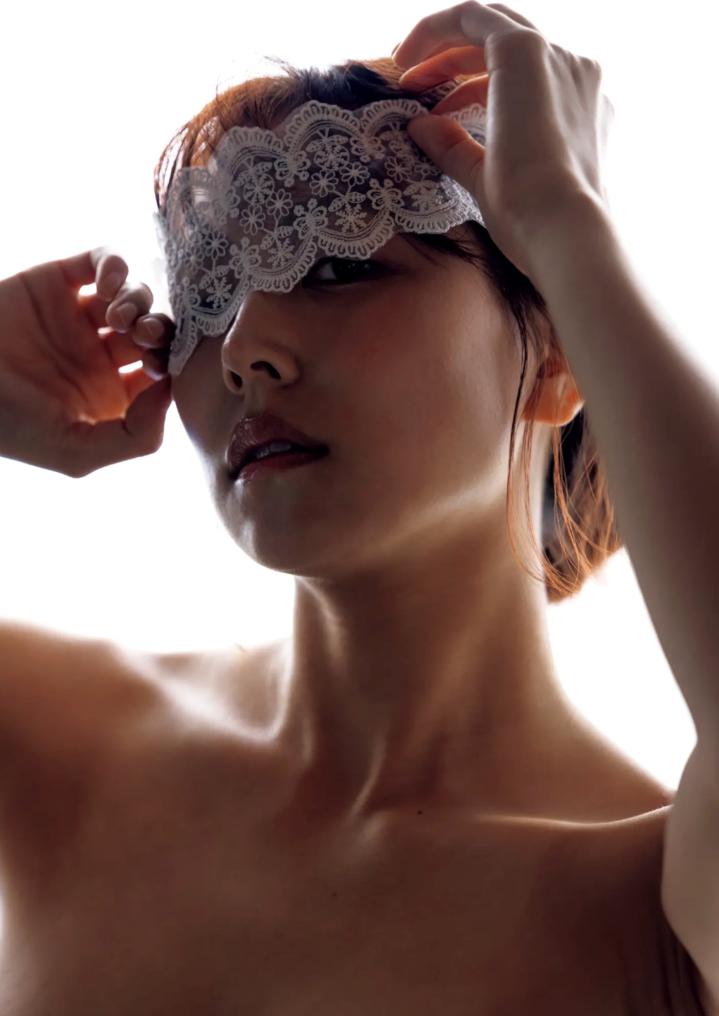 白間美瑠 - MERCI 户外泳池湿身黑色比基尼性感写真
