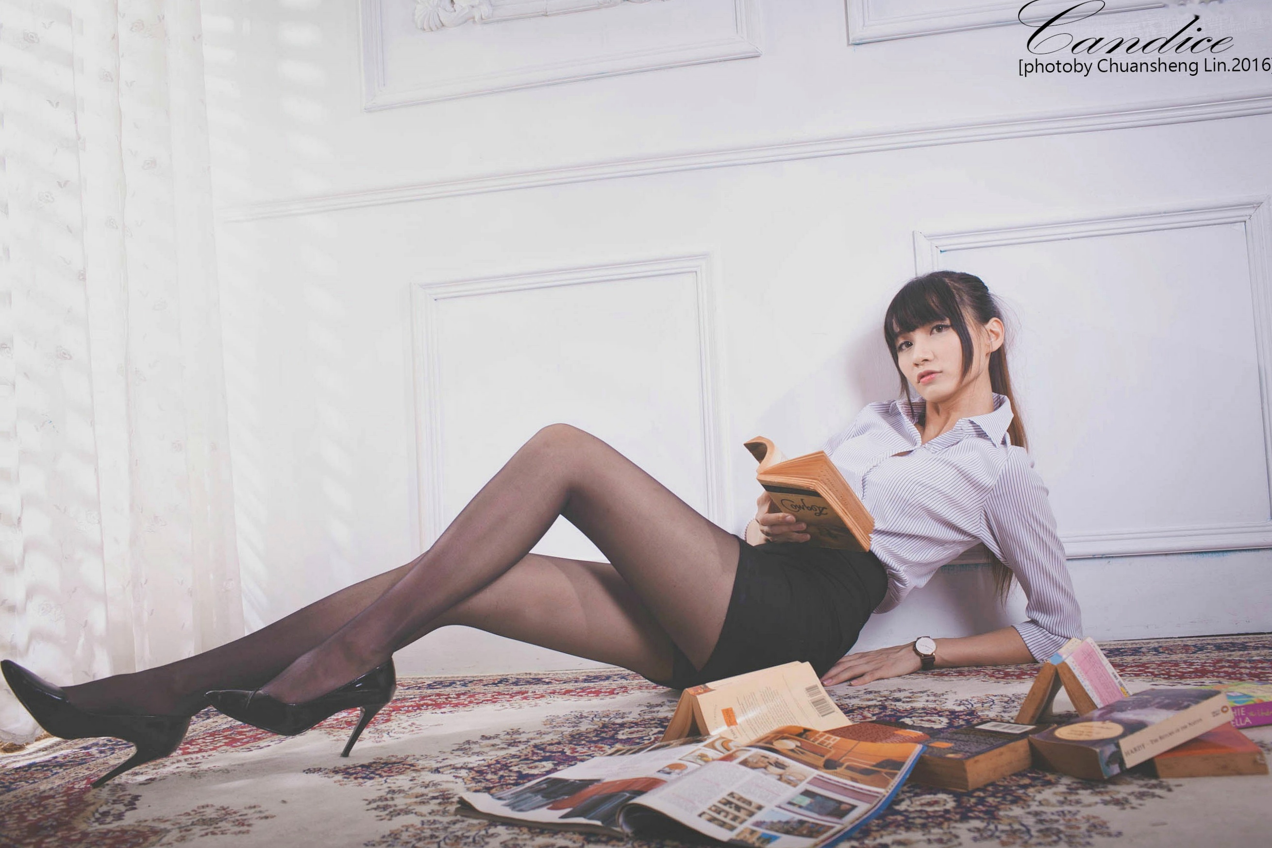 Gallery - 台湾正妹蔡译心高冷御姐范棚拍写真，黑丝美腿搭配包臀裙诱惑无限，修长骨感身材尽显名模气质台湾气质冷艳黑丝美腿 蔡译心女神私房照_秀色女神 - image 40