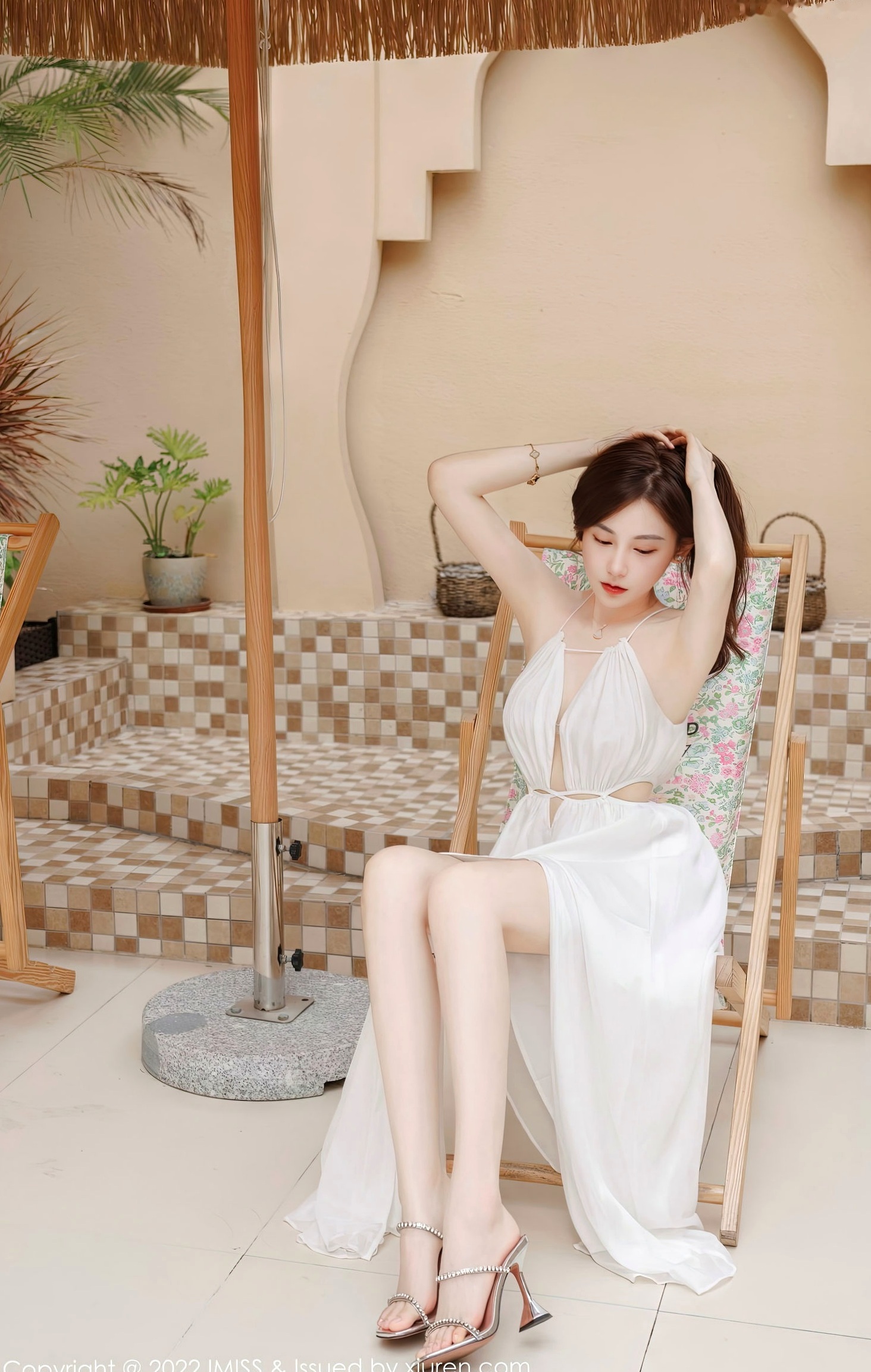 Gallery - IMiss爱蜜社 - Honey Club -刘奕宁：海边清纯系写真，白色露背长裙演绎夏日度假风，时尚休闲白裤穿搭尽显修长身材，清秀甜美户外私房大尺度美图爱蜜社 - Honey Club 性感户外清新女神私房照 刘奕宁女神私房照_秀色女神 - image 3