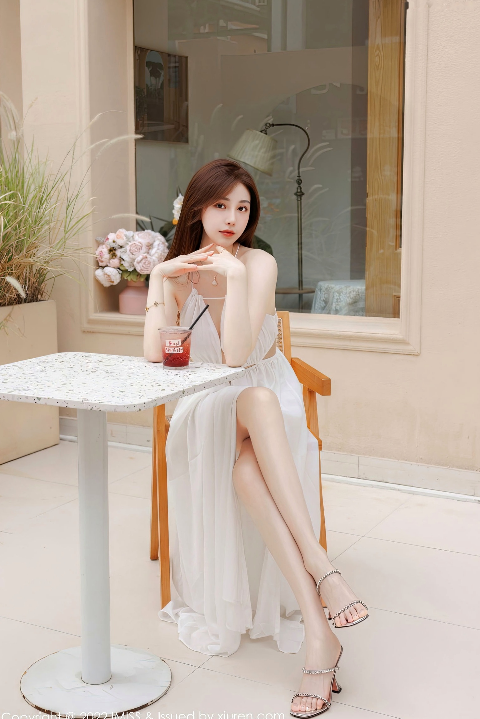 Gallery - IMiss爱蜜社 - Honey Club -刘奕宁：海边清纯系写真，白色露背长裙演绎夏日度假风，时尚休闲白裤穿搭尽显修长身材，清秀甜美户外私房大尺度美图爱蜜社 - Honey Club 性感户外清新女神私房照 刘奕宁女神私房照_秀色女神 - image 6