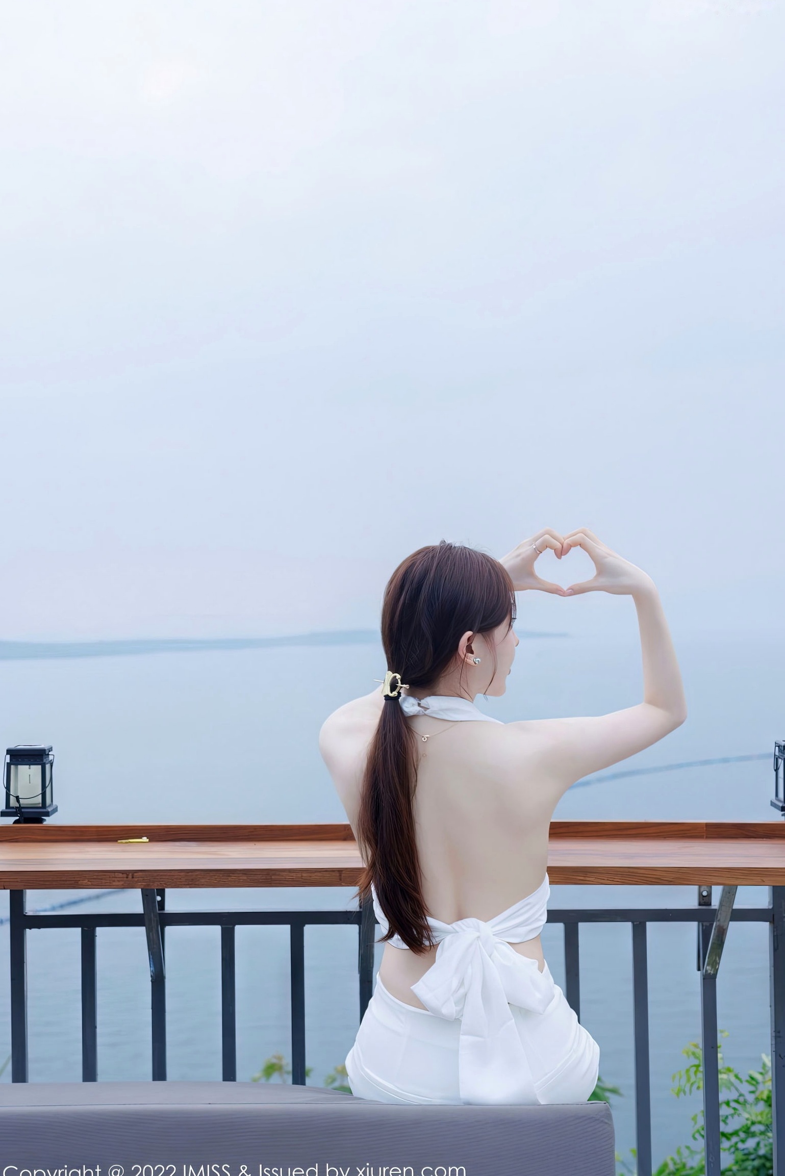 Gallery - IMiss爱蜜社 - Honey Club -刘奕宁：海边清纯系写真，白色露背长裙演绎夏日度假风，时尚休闲白裤穿搭尽显修长身材，清秀甜美户外私房大尺度美图爱蜜社 - Honey Club 性感户外清新女神私房照 刘奕宁女神私房照_秀色女神 - image 38
