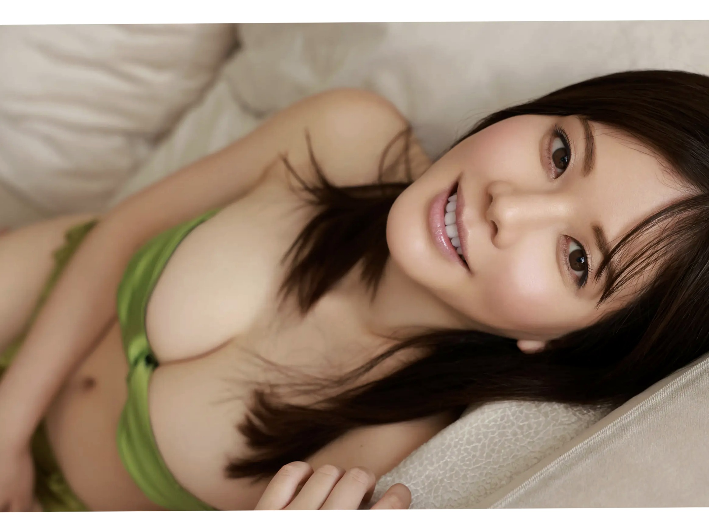 高宮まり《恋する胸的高まり》日系户外清新与优雅性感私房写真