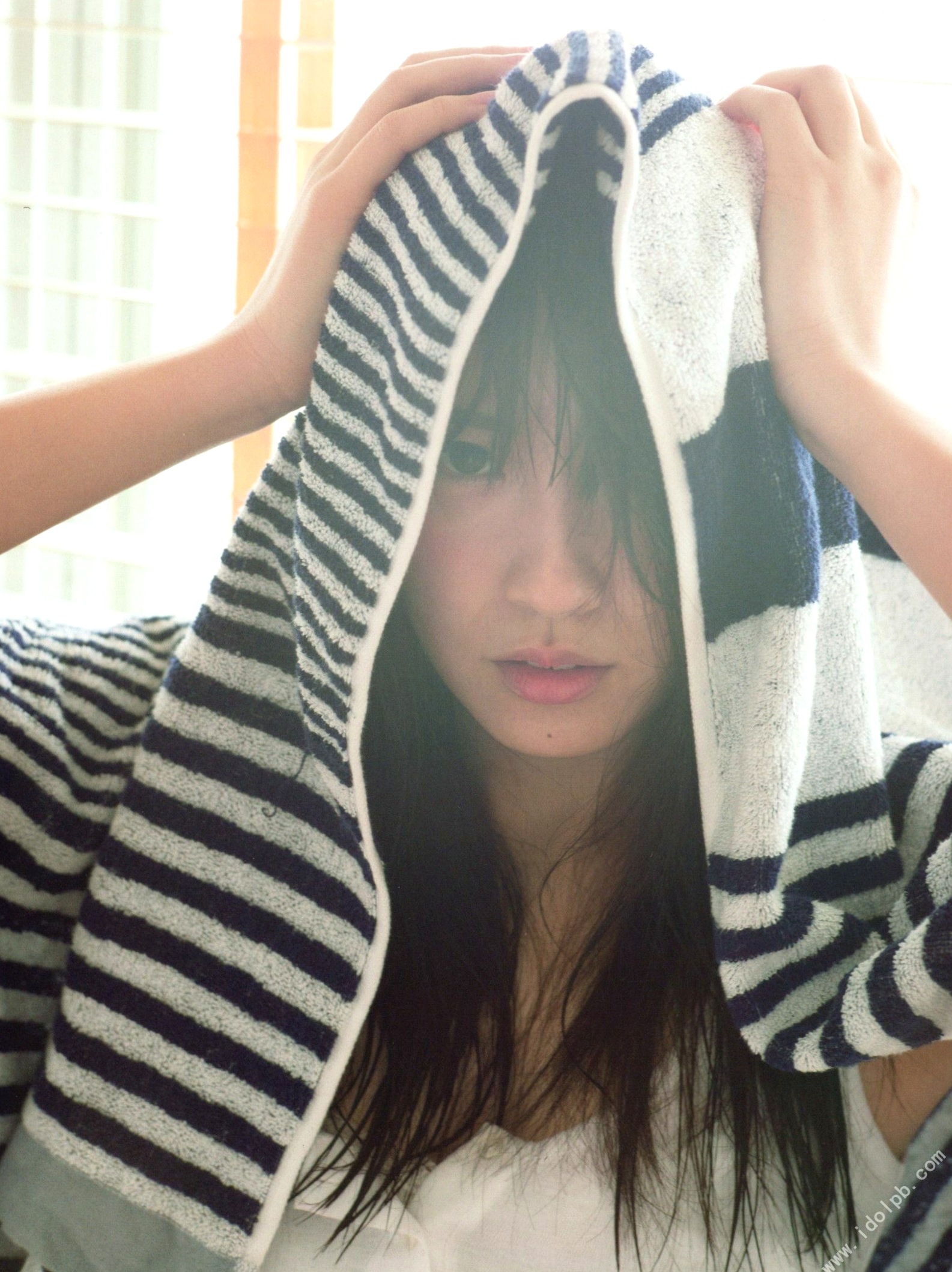 Gallery - 高山一实写真集《恋かもしれない》高清私房户外度假美图，海边比基尼与青春活力的清新治愈魅力日本比基尼清新治愈系私房照 高山一实女神私房照_秀色女神 - image 38