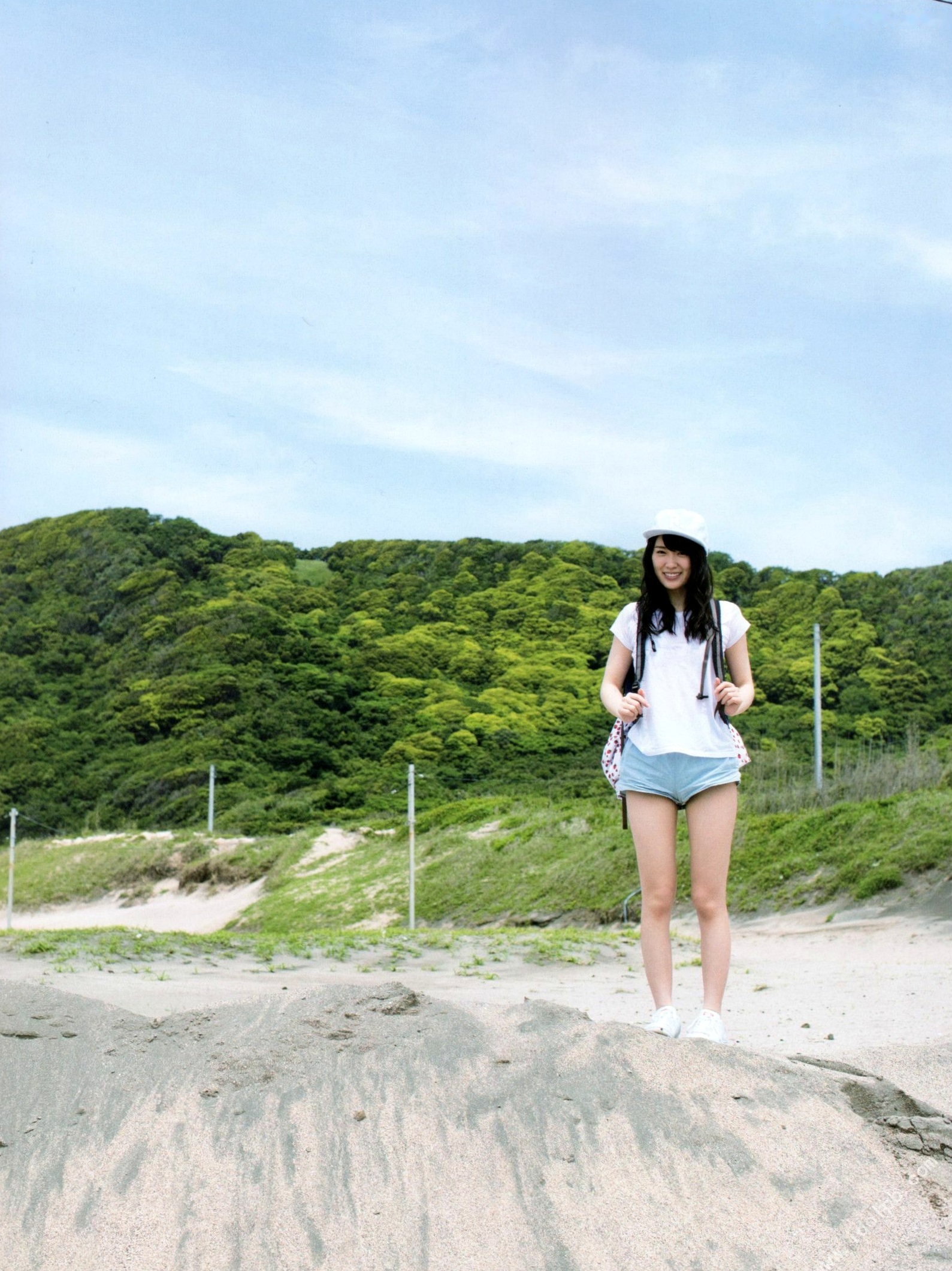 Gallery - 高山一实写真集《恋かもしれない》高清私房户外度假美图，海边比基尼与青春活力的清新治愈魅力日本比基尼清新治愈系私房照 高山一实女神私房照_秀色女神 - image 83