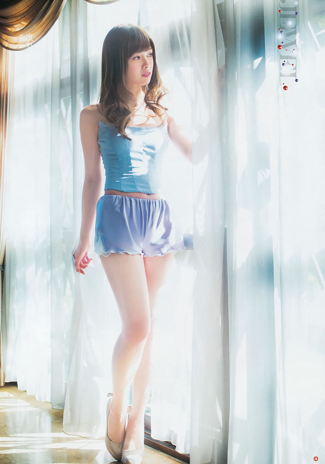 [Young Gangan]高清写真图2015 No.01 02 桜井玲香 秋元真夏 矢吹奈子 田中美久 新井爱瞳 白石麻衣 叶月あや 吉田凛音