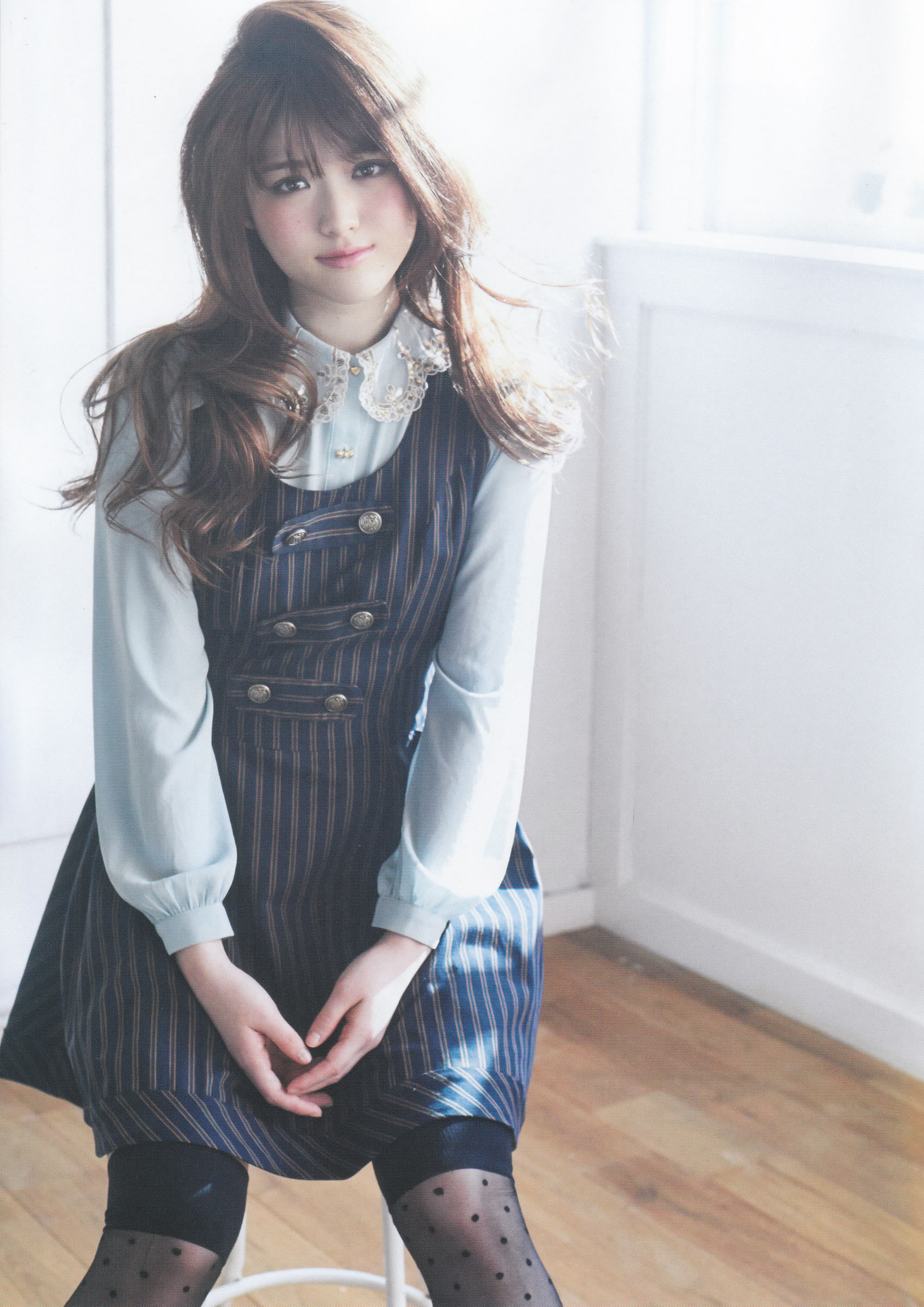 [UTB]高清写真图2014年12月号 乃木坂46