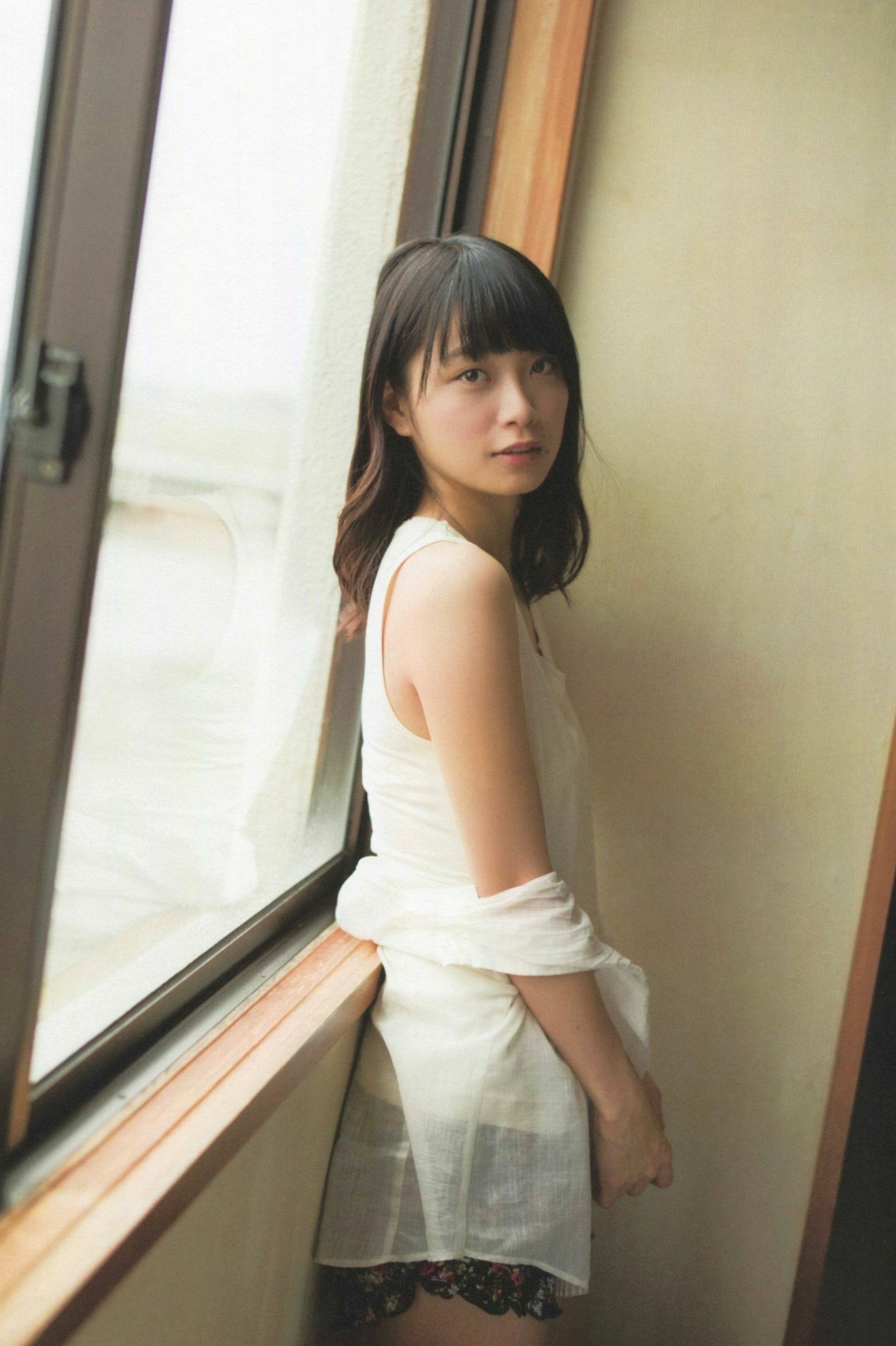 Gallery - PB写真集_深川麻衣《ずっと、そばにいたい》：海边户外清新自然写实，治愈系甜美女神风清新日本治愈系户外女神 深川麻衣女神私房照_秀色女神 - image 52