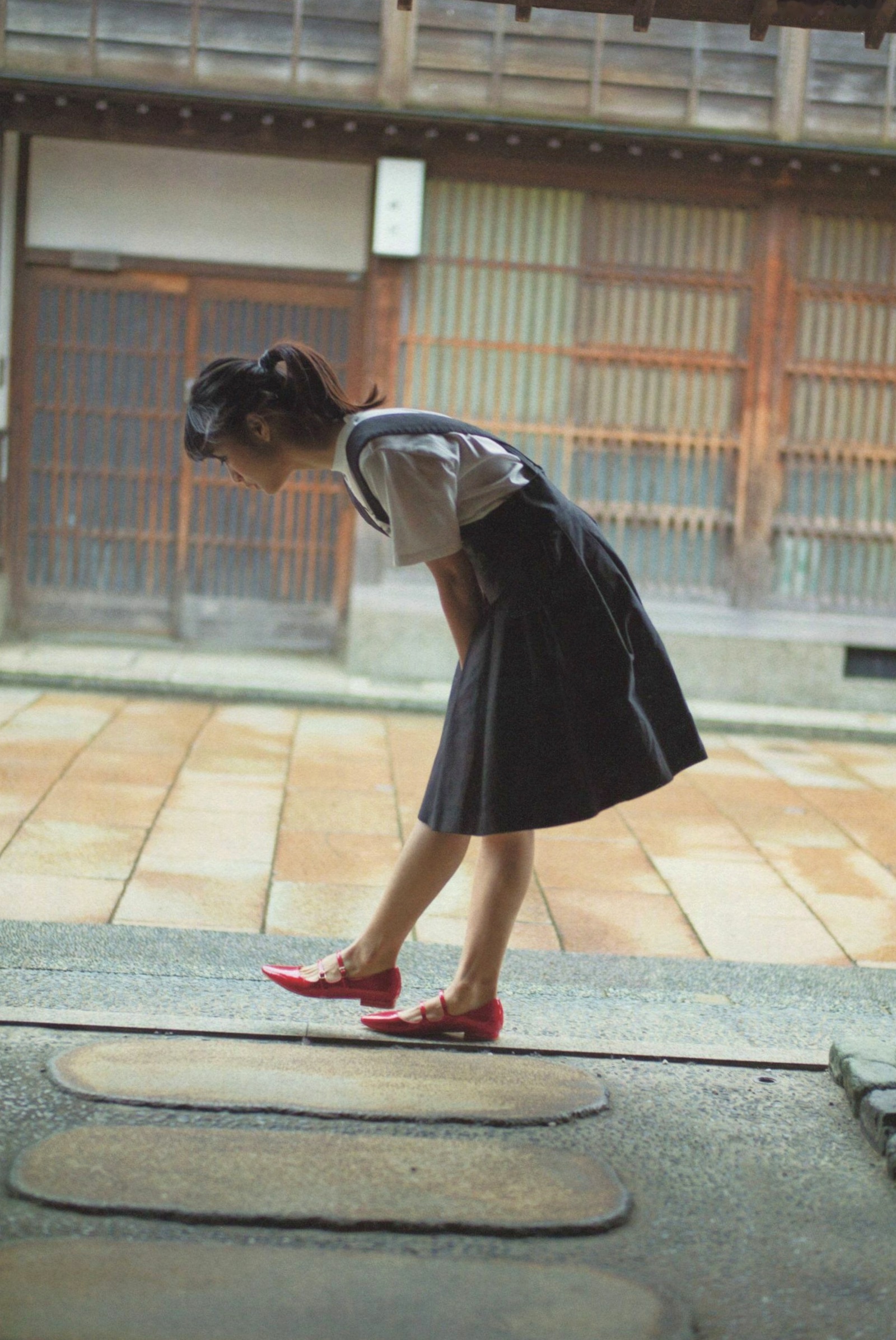 Gallery - PB写真集_深川麻衣《ずっと、そばにいたい》：海边户外清新自然写实，治愈系甜美女神风清新日本治愈系户外女神 深川麻衣女神私房照_秀色女神 - image 70
