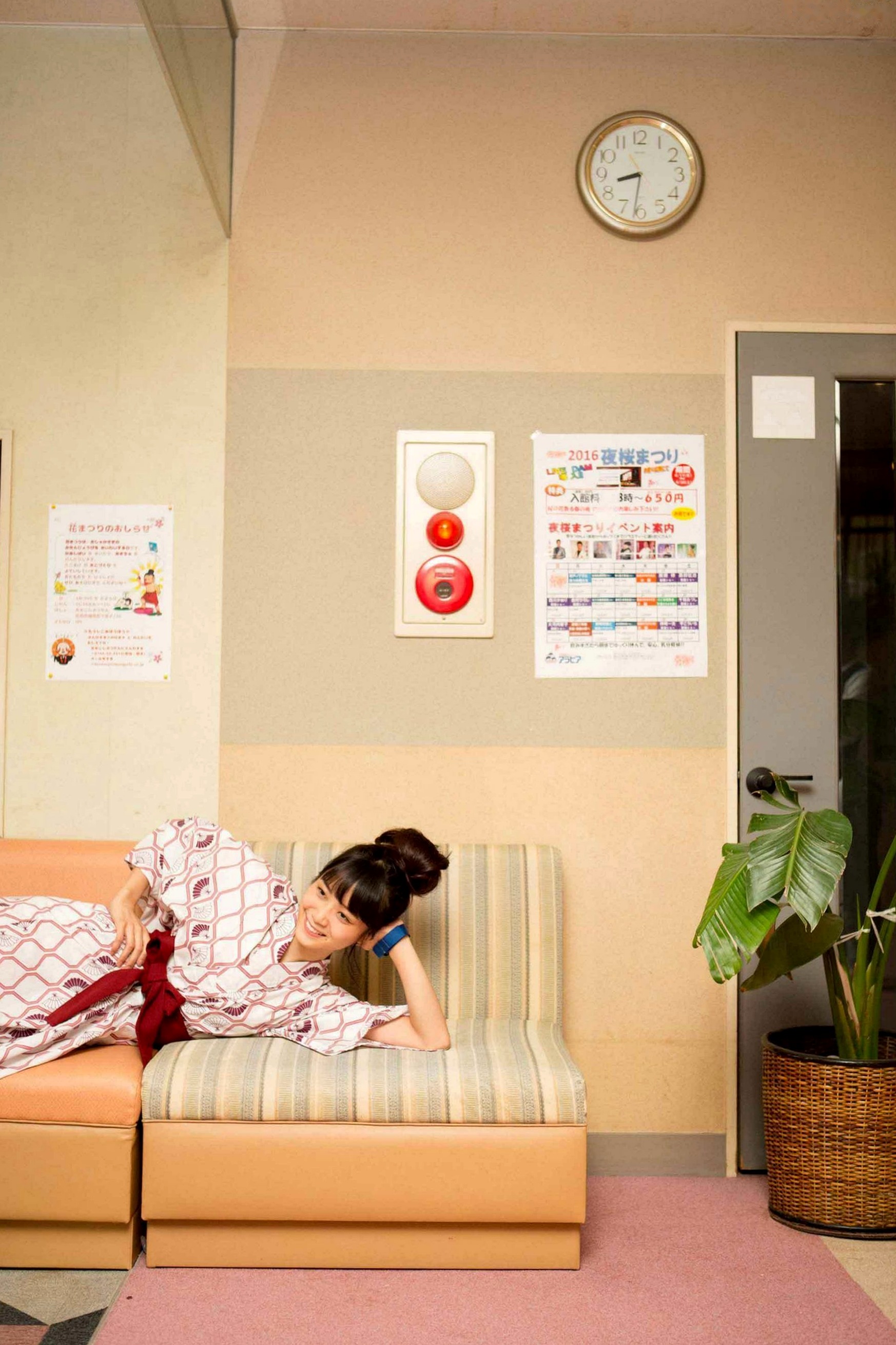 Gallery - PB写真集_深川麻衣《ずっと、そばにいたい》：海边户外清新自然写实，治愈系甜美女神风清新日本治愈系户外女神 深川麻衣女神私房照_秀色女神 - image 112
