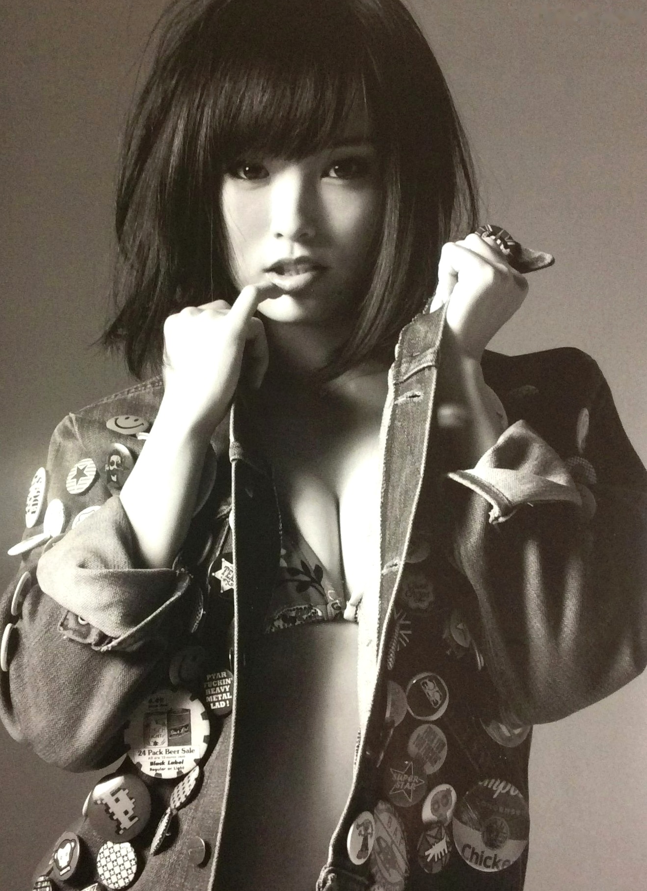Gallery - PB写真集_山本彩《SY》高清美图：清纯短发、比基尼泳装诱惑，摄影大师LESLIE KEE镜头下的夏日灵动尤物日本性感比基尼清新女神 山本彩女神私房照_秀色女神 - image 19