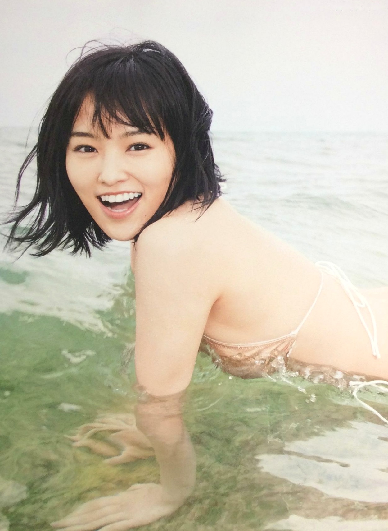 Gallery - PB写真集_山本彩《SY》高清美图：清纯短发、比基尼泳装诱惑，摄影大师LESLIE KEE镜头下的夏日灵动尤物日本性感比基尼清新女神 山本彩女神私房照_秀色女神 - image 22