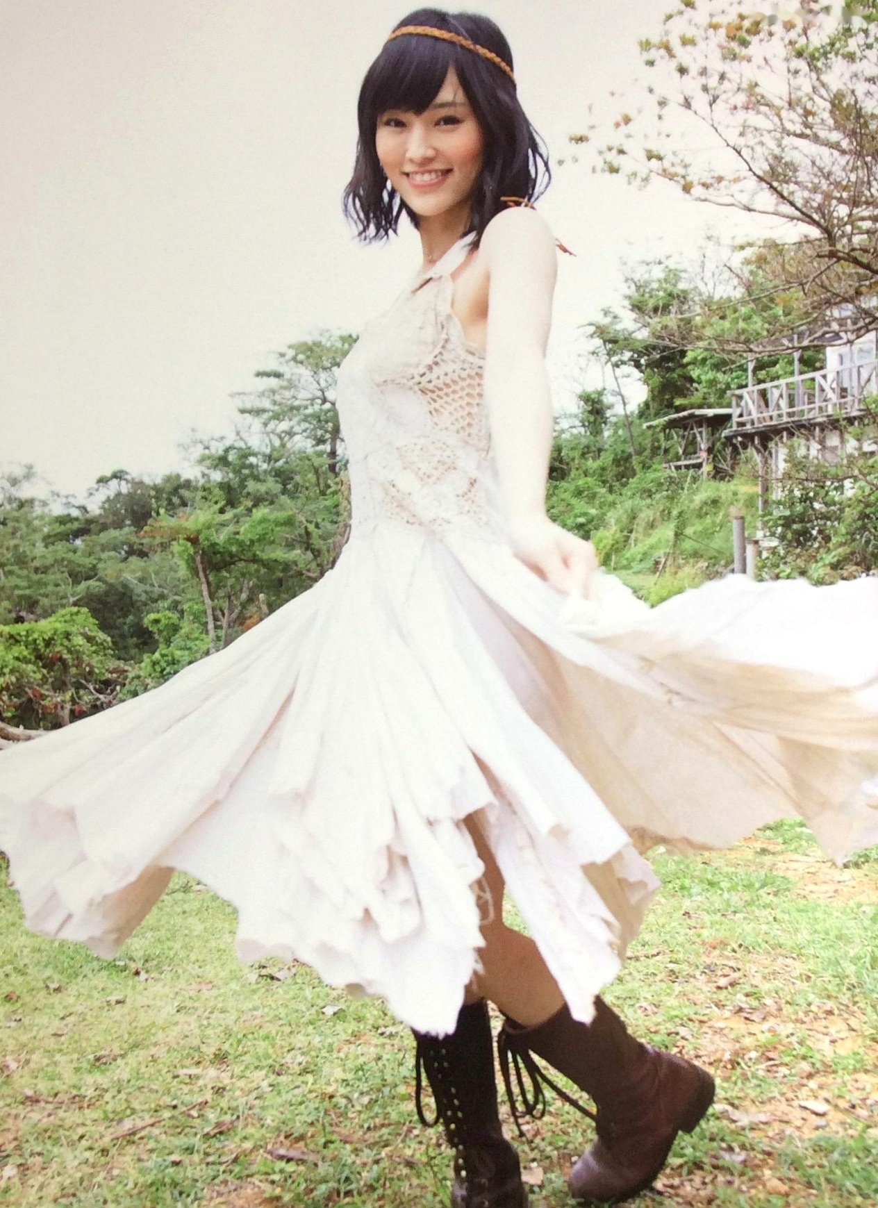 Gallery - PB写真集_山本彩《SY》高清美图：清纯短发、比基尼泳装诱惑，摄影大师LESLIE KEE镜头下的夏日灵动尤物日本性感比基尼清新女神 山本彩女神私房照_秀色女神 - image 117