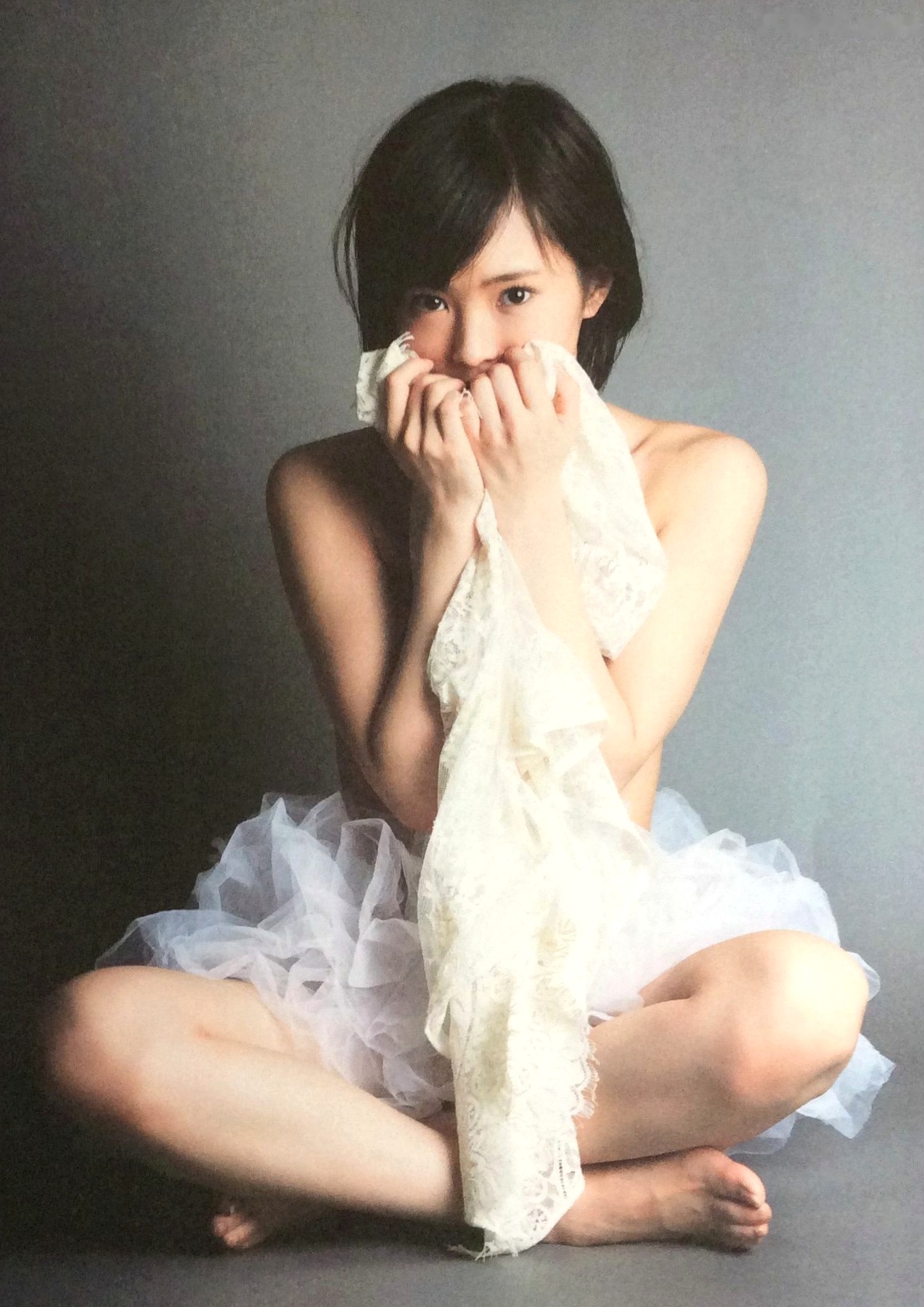 Gallery - PB写真集_山本彩《SY》高清美图：清纯短发、比基尼泳装诱惑，摄影大师LESLIE KEE镜头下的夏日灵动尤物日本性感比基尼清新女神 山本彩女神私房照_秀色女神 - image 123