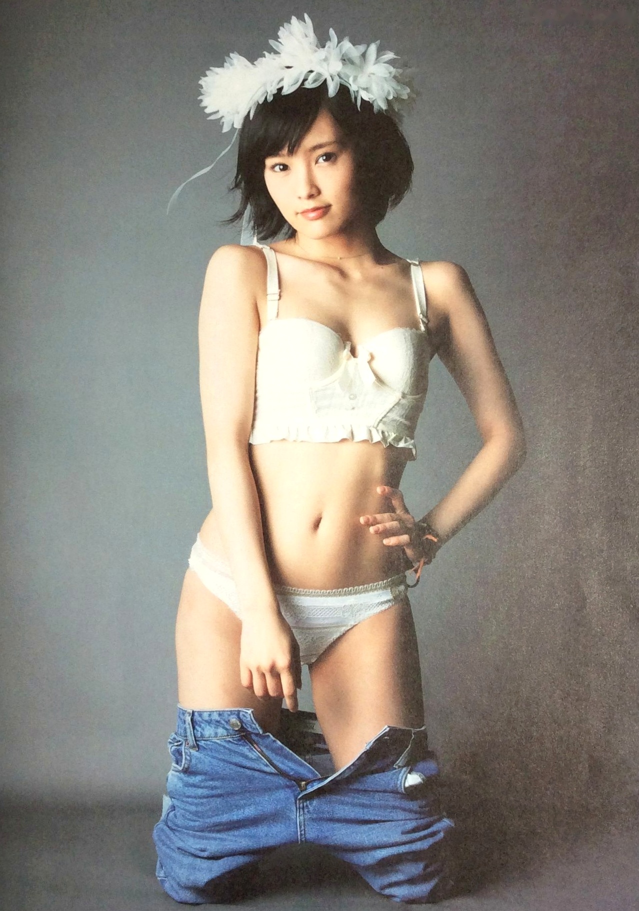 Gallery - PB写真集_山本彩《SY》高清美图：清纯短发、比基尼泳装诱惑，摄影大师LESLIE KEE镜头下的夏日灵动尤物日本性感比基尼清新女神 山本彩女神私房照_秀色女神 - image 133