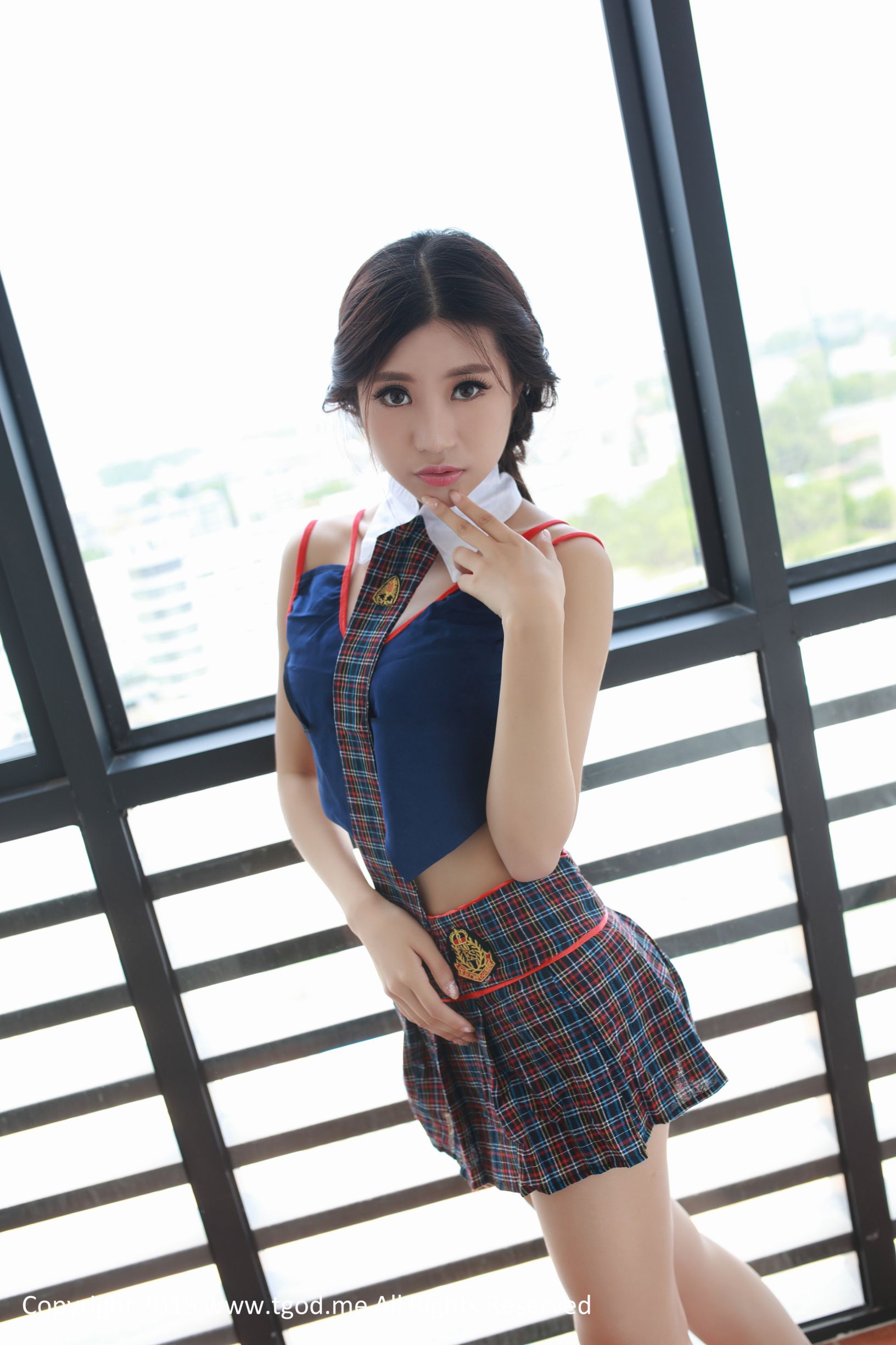绮里嘉ula 校花的英伦女王范 [TGOD推女神]高清写真图