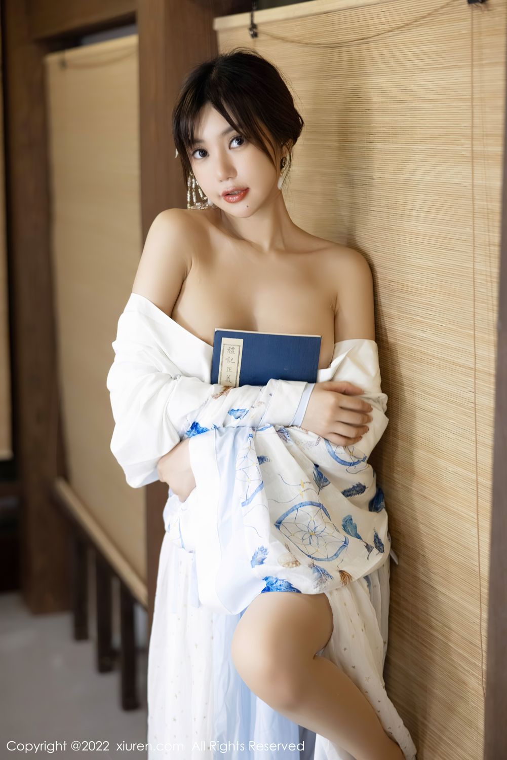 [XiuRen]高清写真图 2022.09.09 No.5569 绮里嘉ula