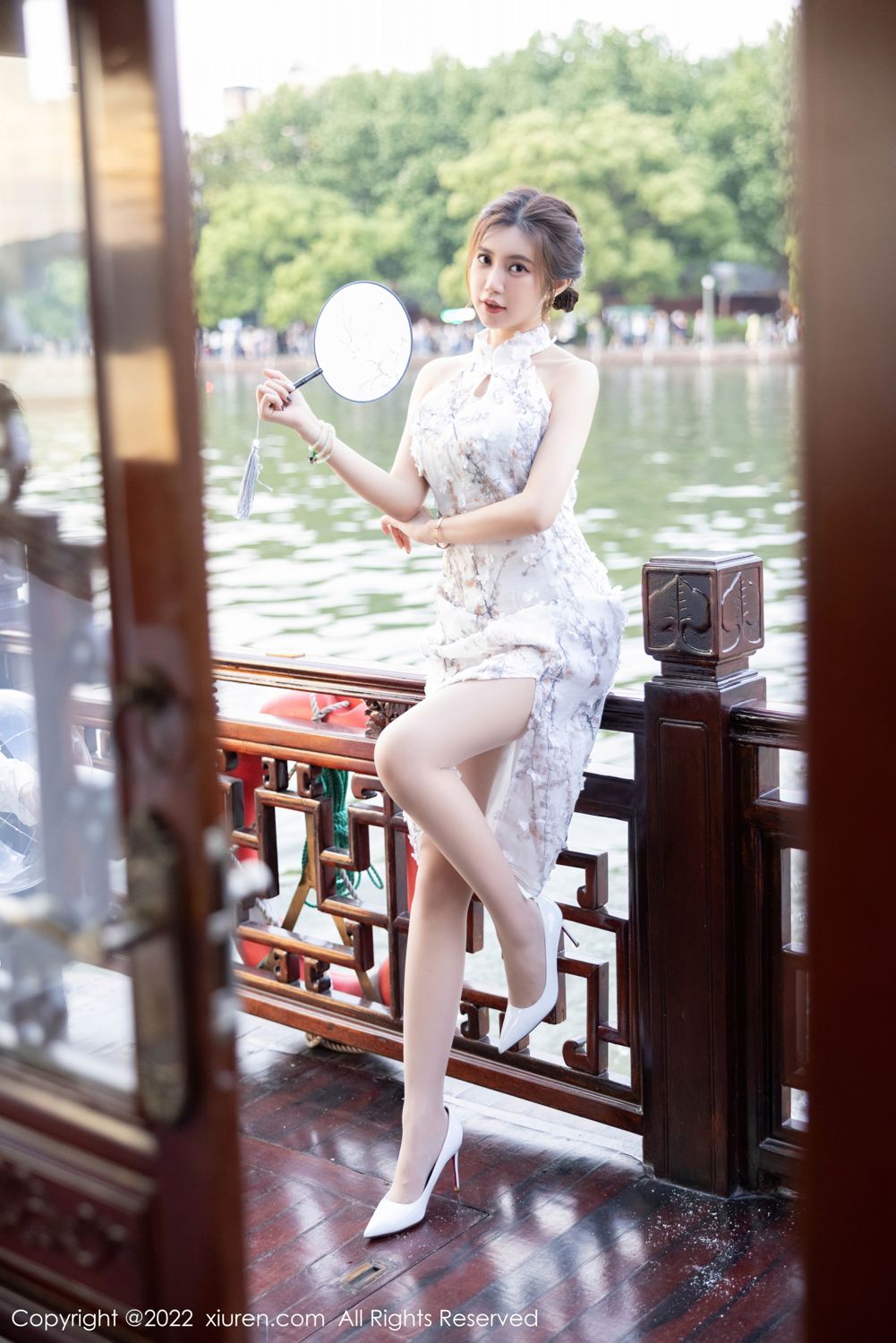[XiuRen]高清写真图 2022.10.14 No.5713 绮里嘉ula