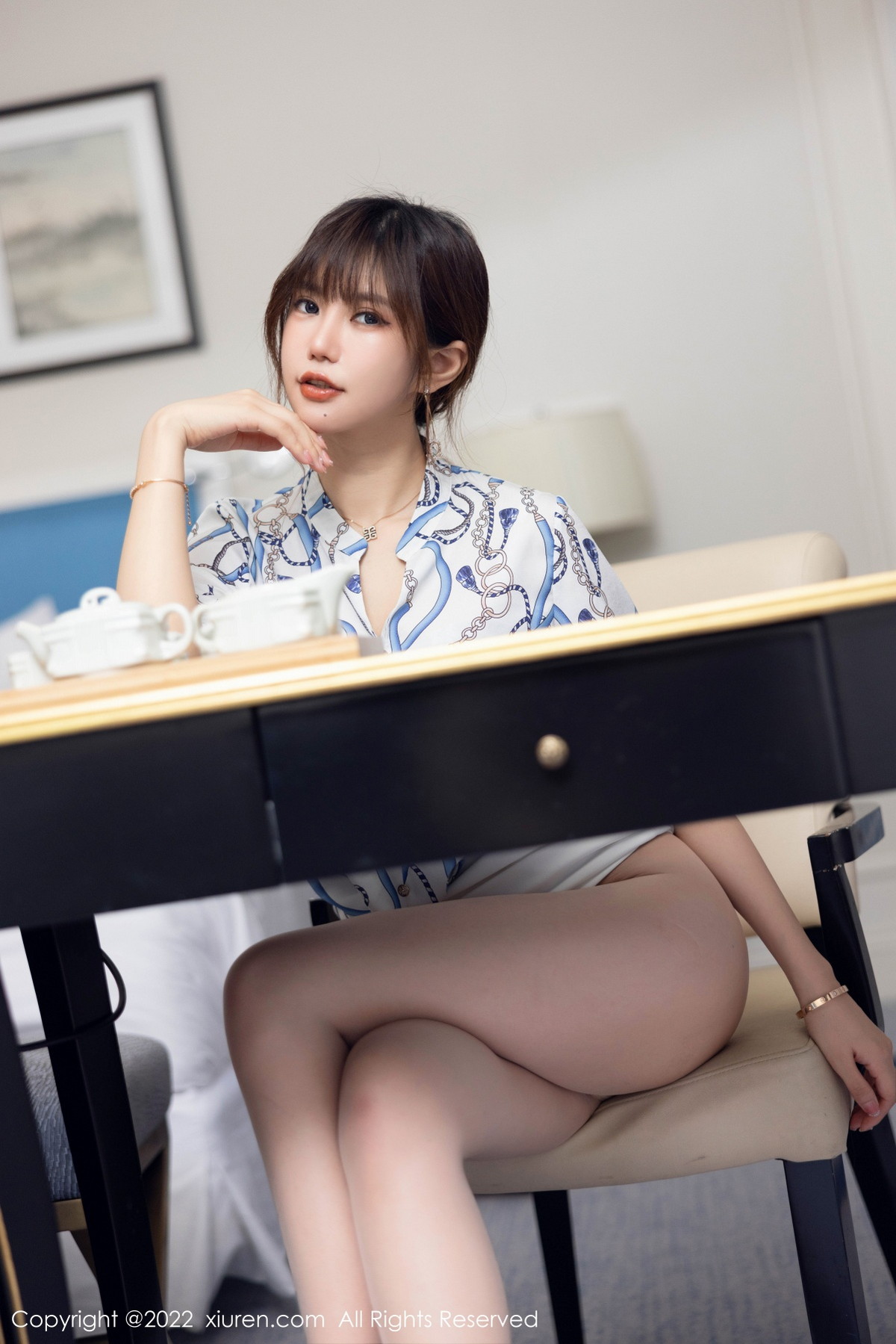 [XiuRen]高清写真图 2022.10.28 No.5775 绮里嘉ula 短裙美腿