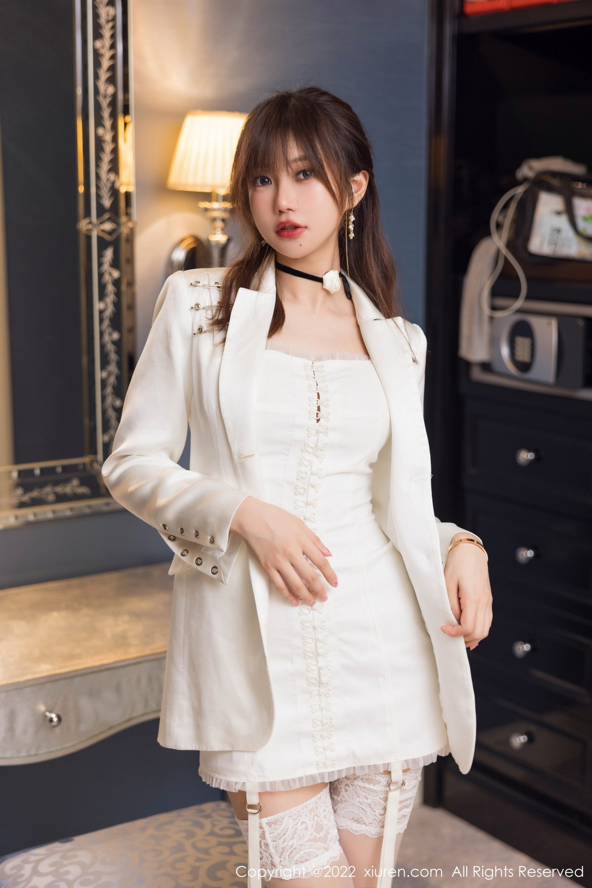 [XiuRen]高清写真图 2022.11.11 No.5845 绮里嘉ula 丝袜美腿