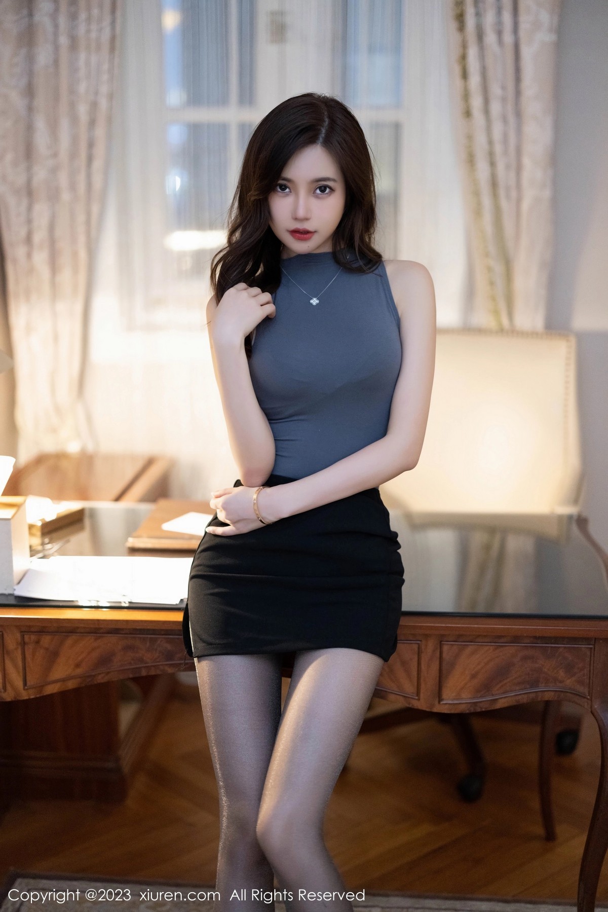 [XiuRen]高清写真图 2023.03.10 No.6395 绮里嘉ula 丝袜美腿