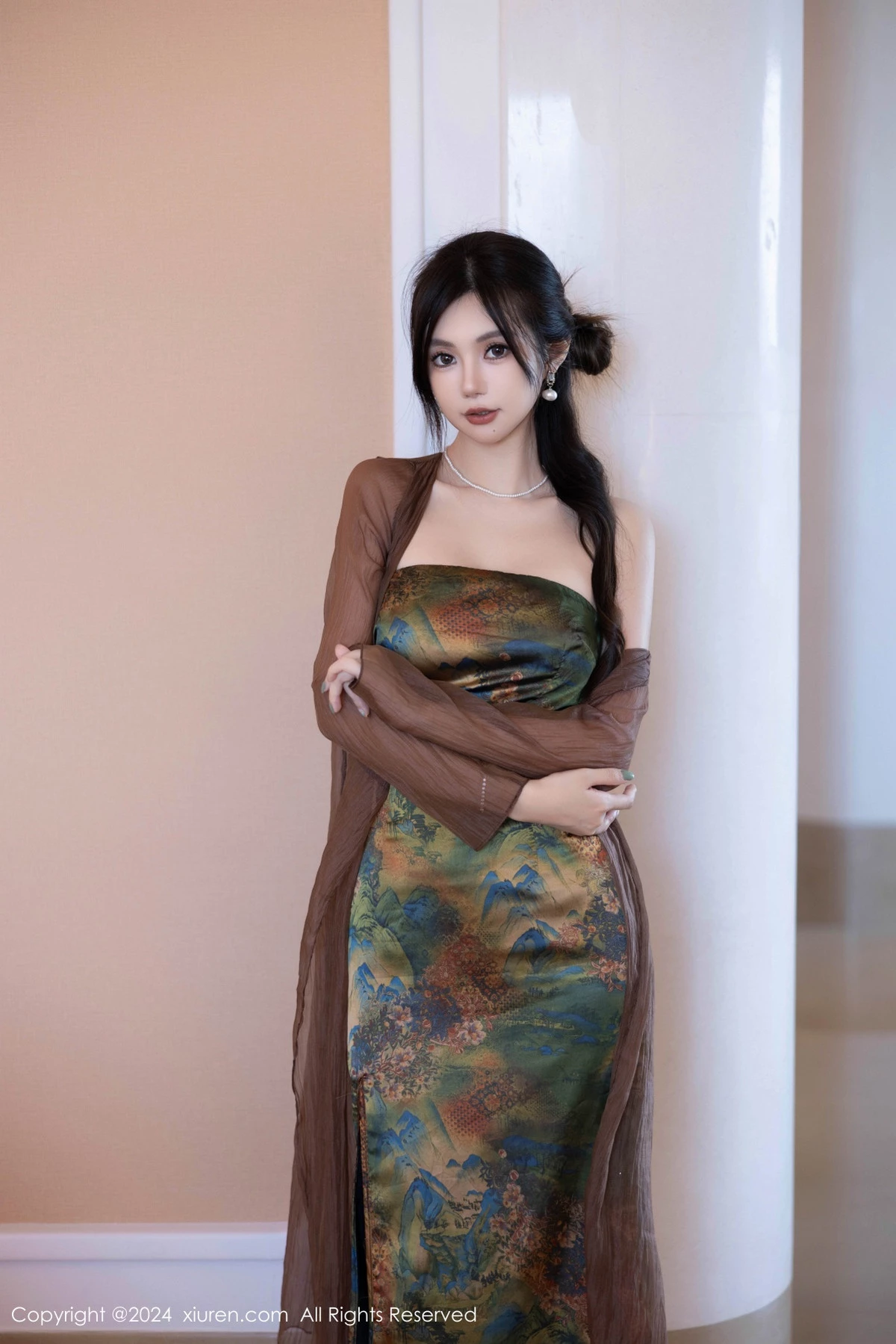 [XiuRen]高清写真图 2024.09.14 No.9161 绮里嘉ula 丝袜美腿