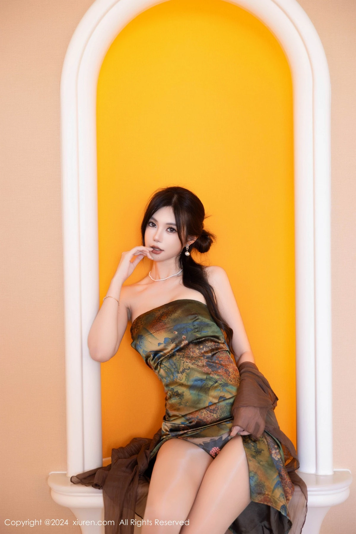 [XiuRen]高清写真图 2024.09.14 No.9161 绮里嘉ula 丝袜美腿