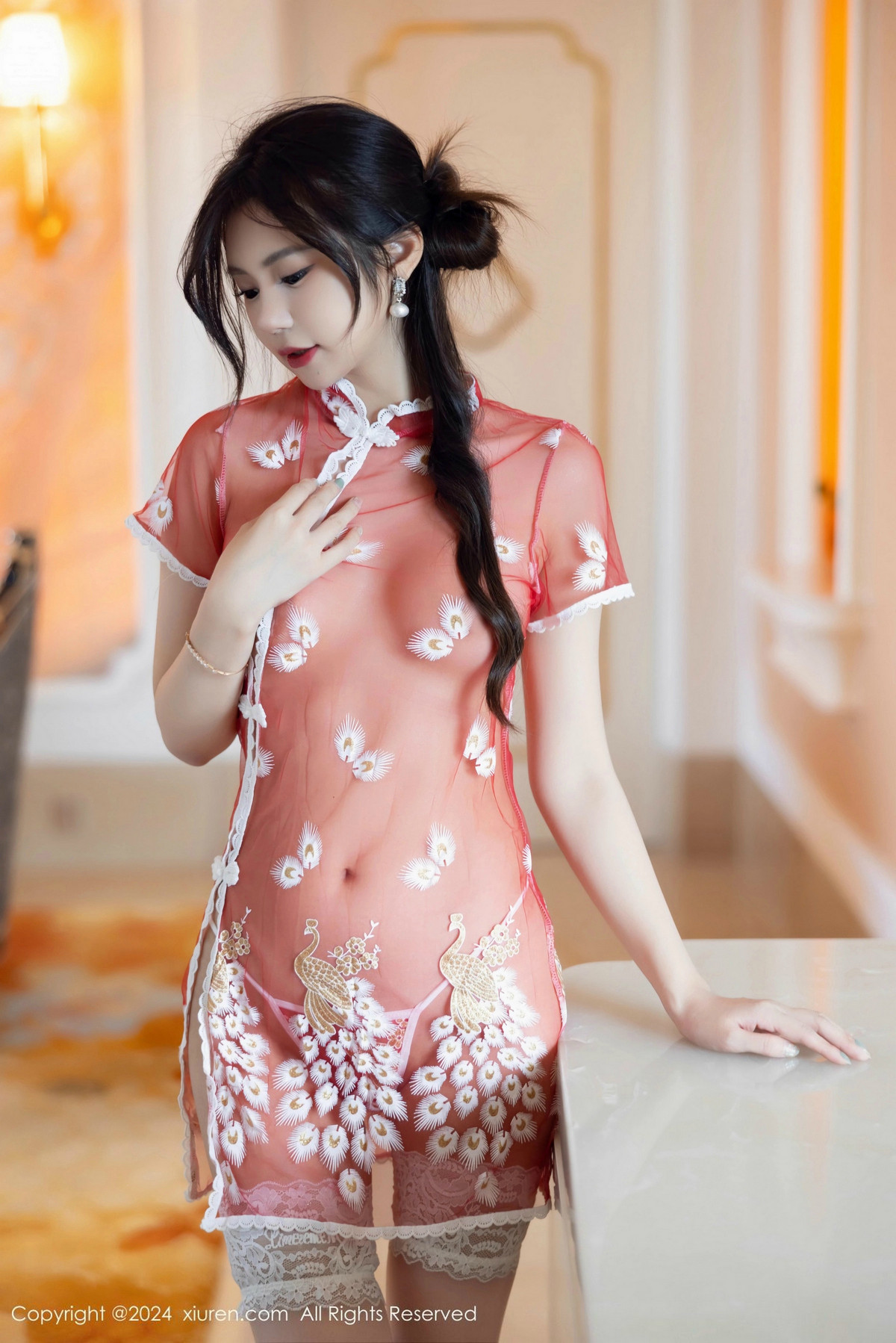 [XiuRen]高清写真图 2024.11.29 No.9529 绮里嘉ula 丝袜美腿
