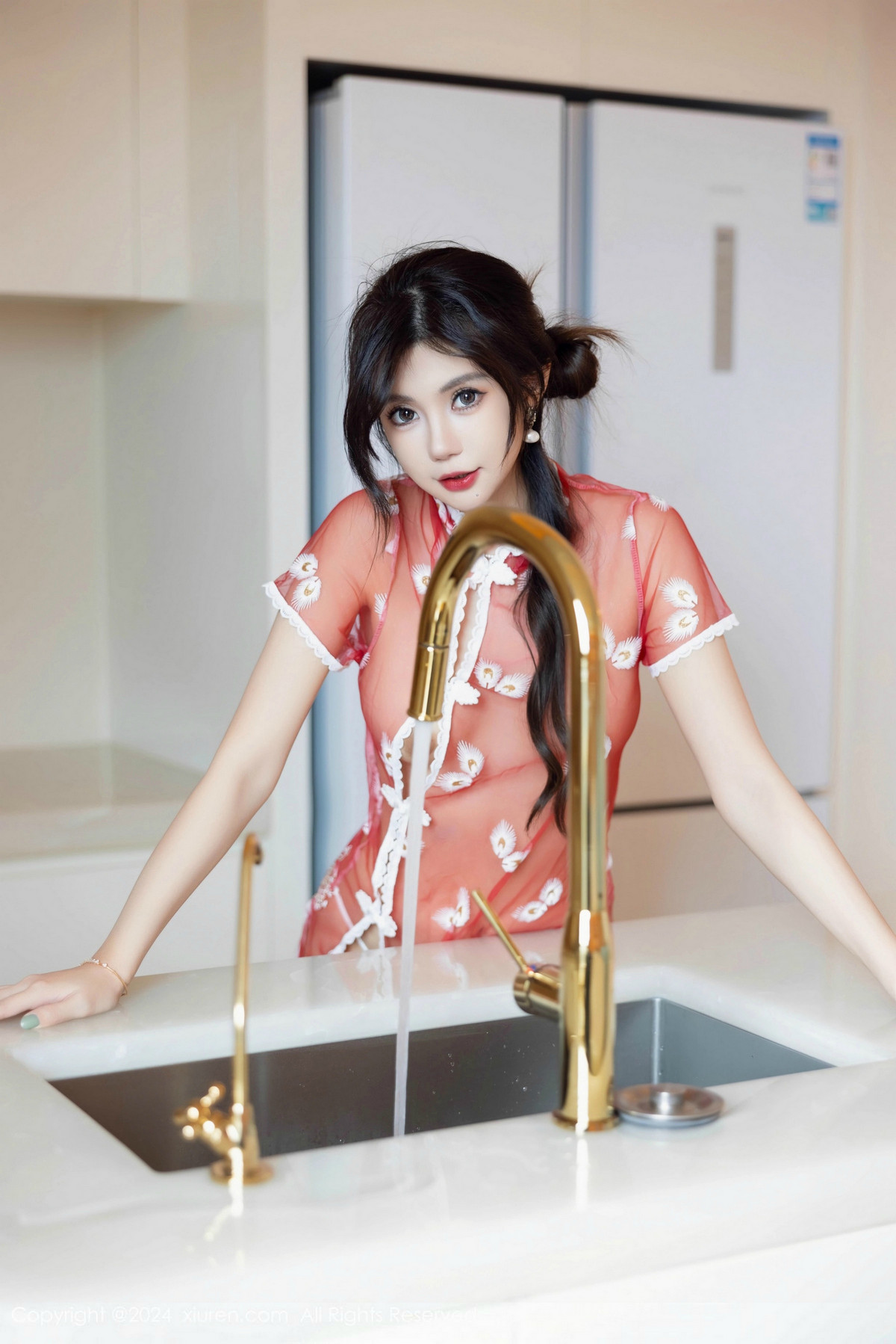 [XiuRen]高清写真图 2024.11.29 No.9529 绮里嘉ula 丝袜美腿