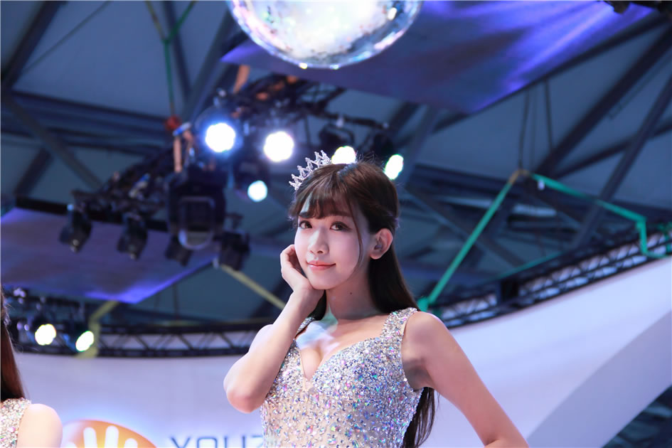陈潇 游族网络青春美女酷似林志铃