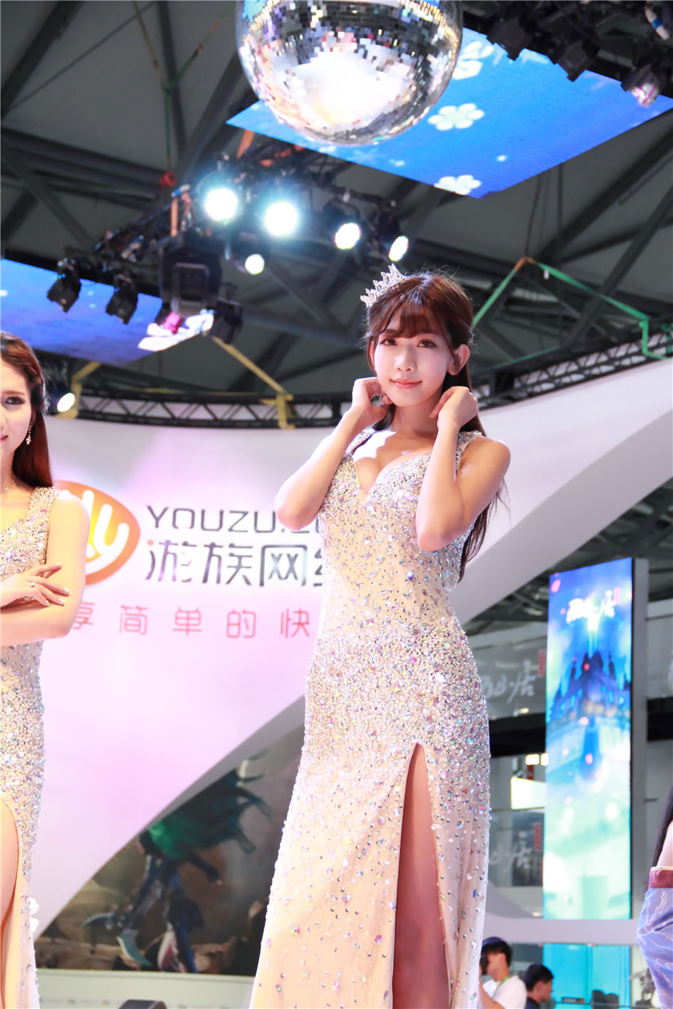 陈潇 游族网络青春美女酷似林志铃