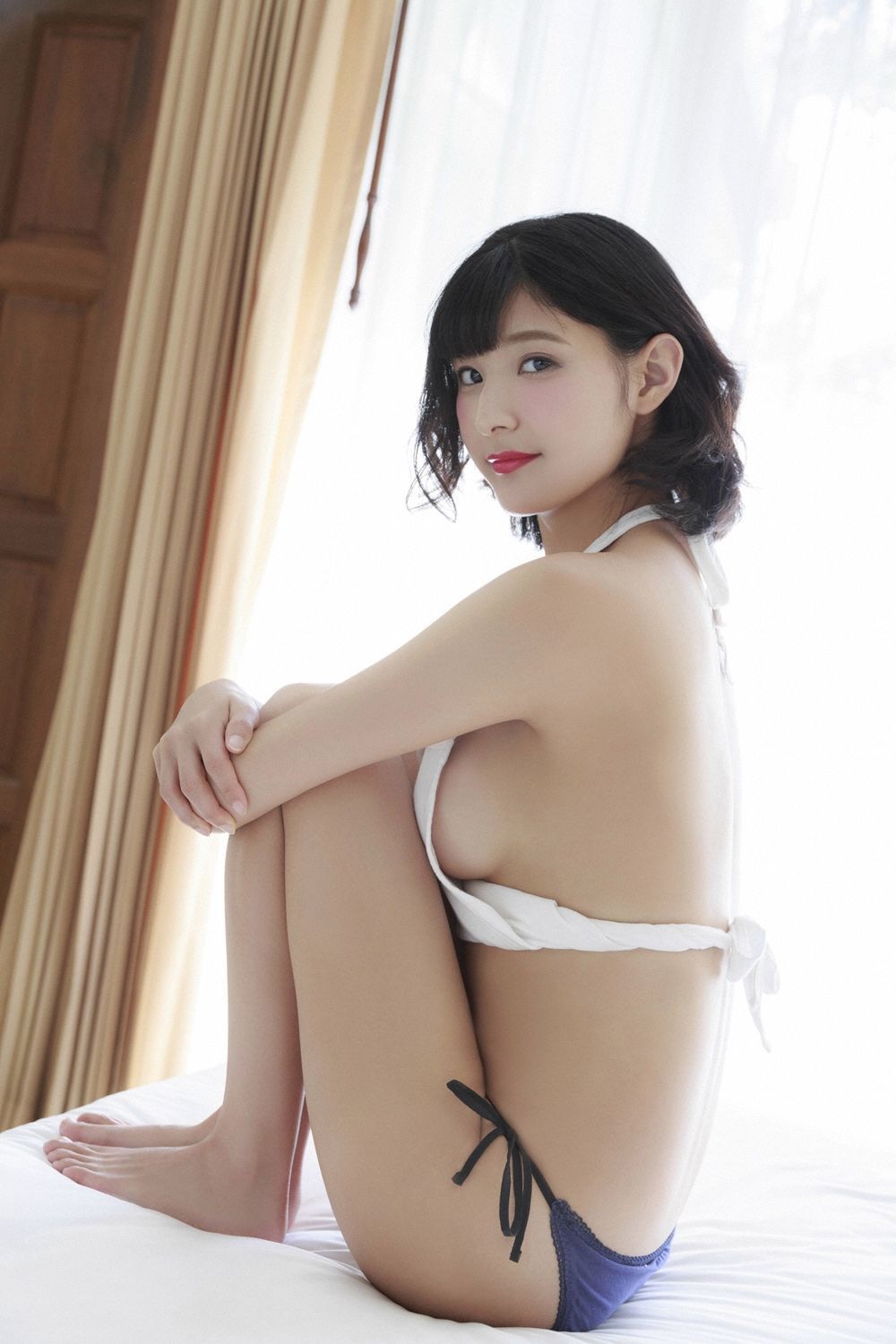 彩川ひなの- [YS-Web]高清写真图 Vol.802 考えるな！感じろ！