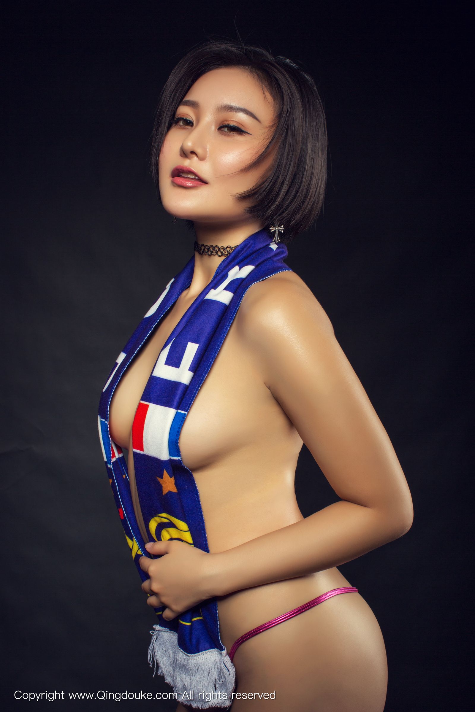 婵 [青豆客QingDouKe]高清写真图2016-11-17 大尺度诱惑写真图